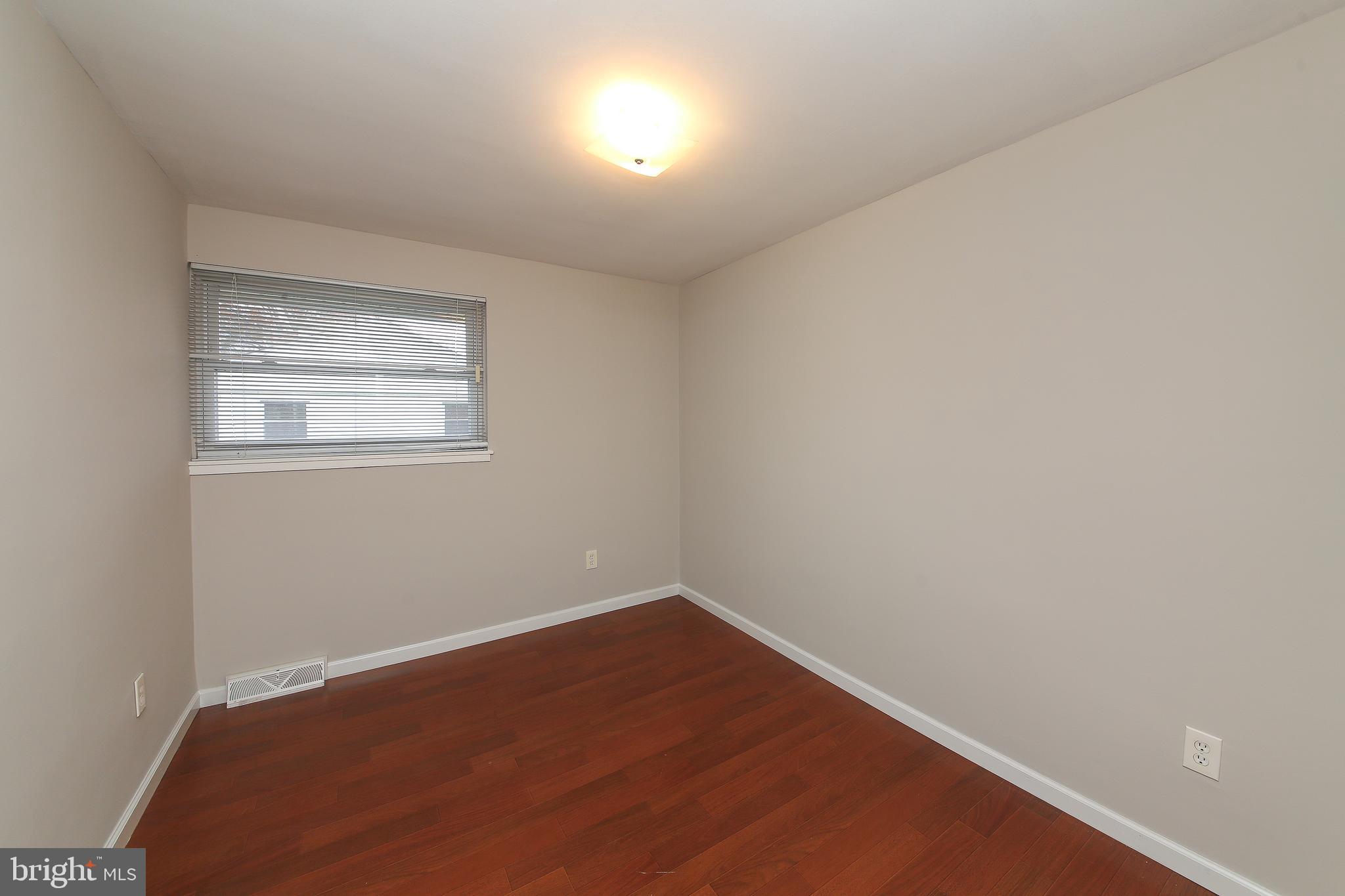 MILL RUN - Residential