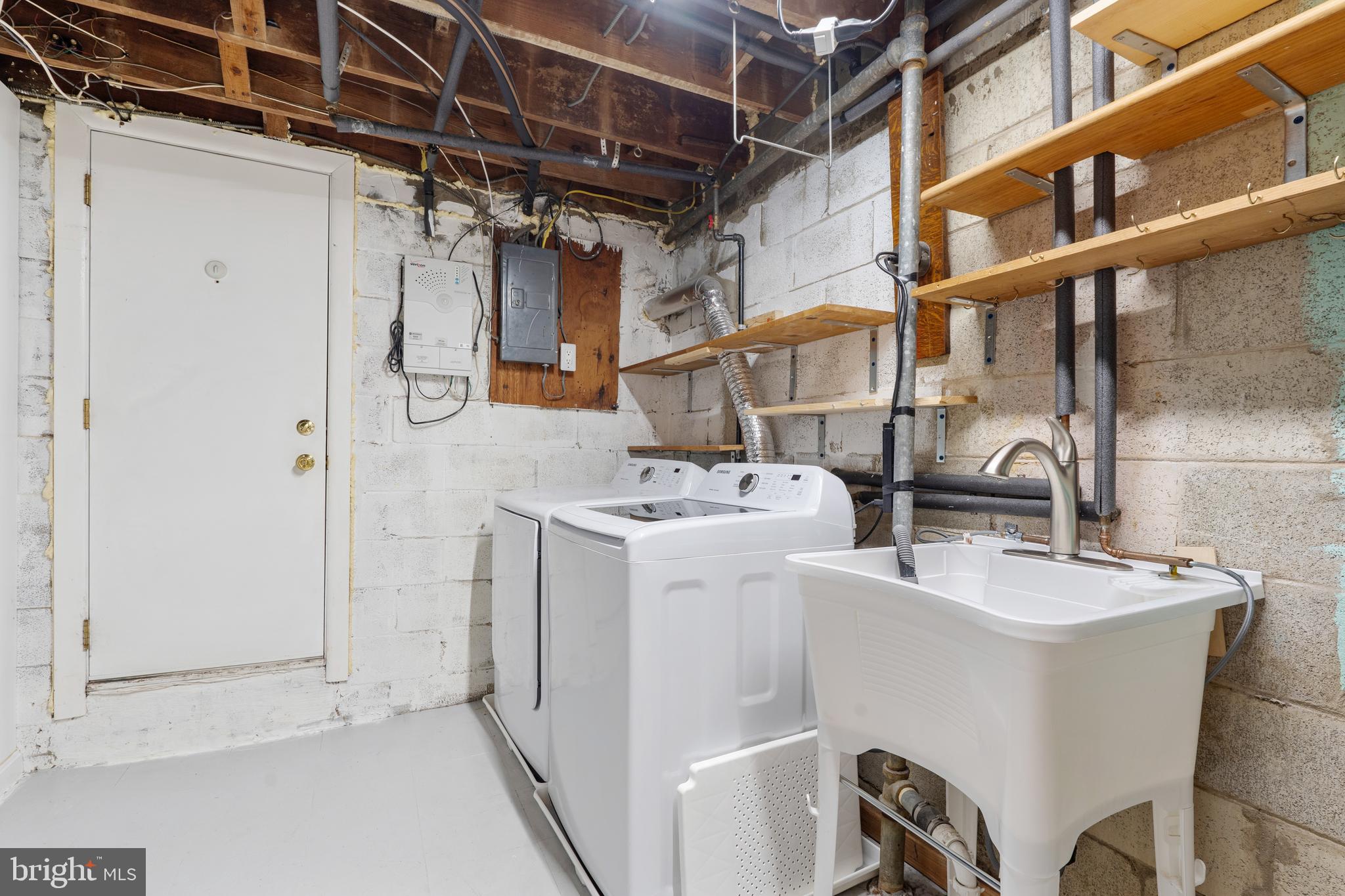 RIDGELEIGH - Residential