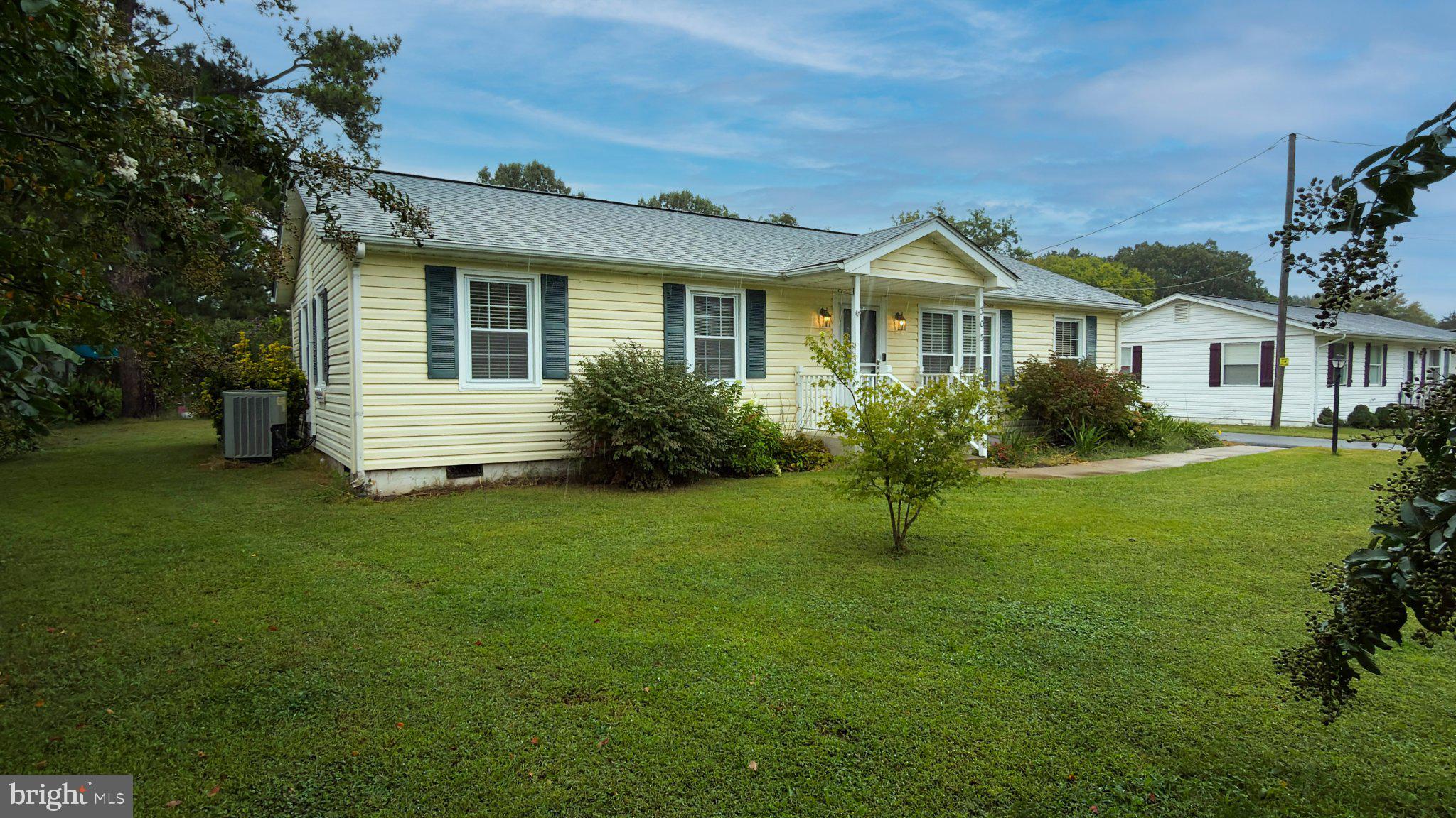 305 MIMOSA AVENUE