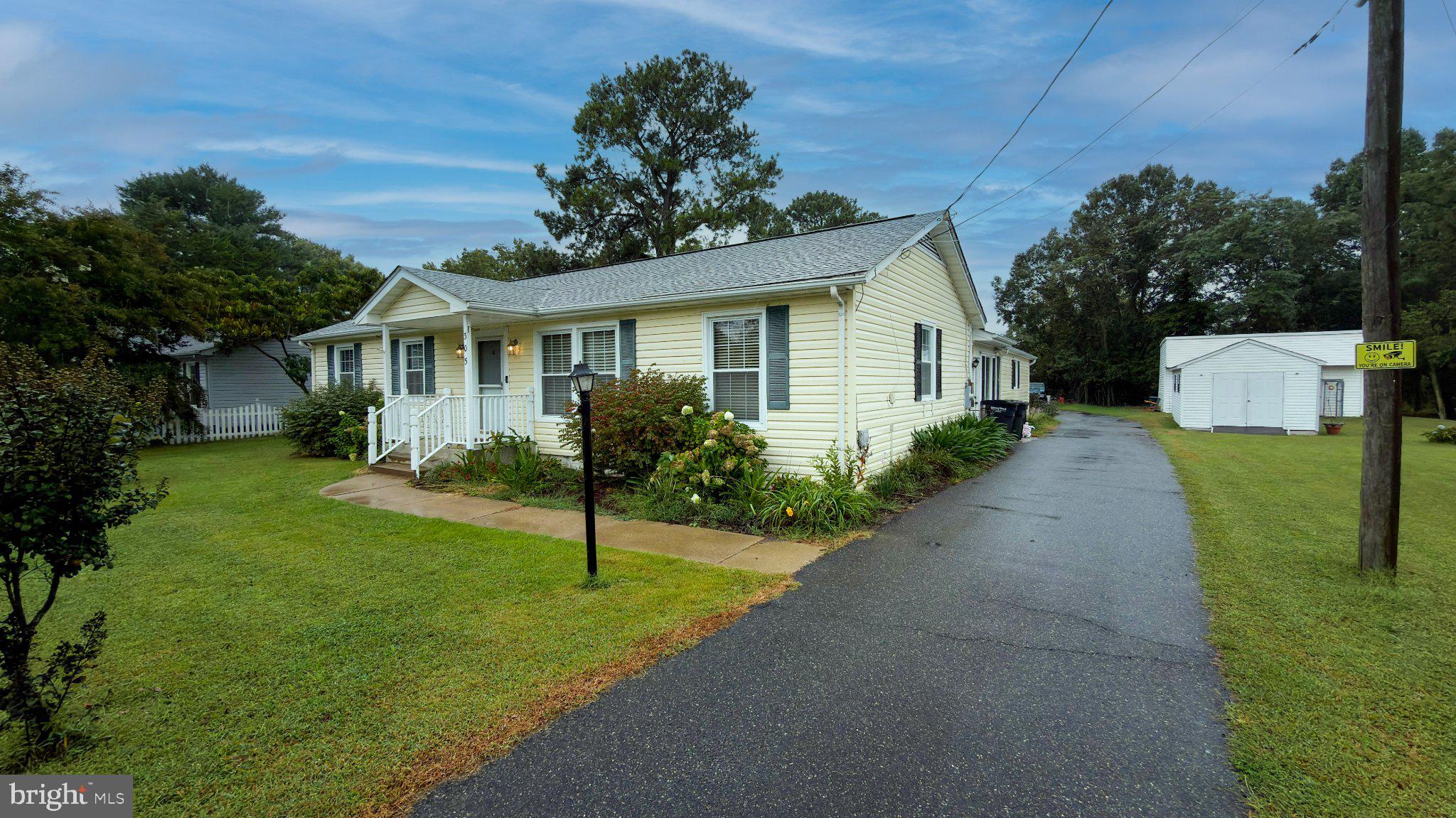 305 MIMOSA AVENUE