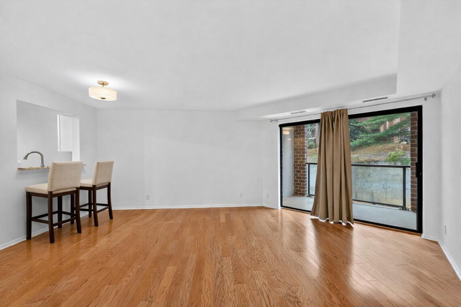 2100 LANGSTON BOULEVARD 339