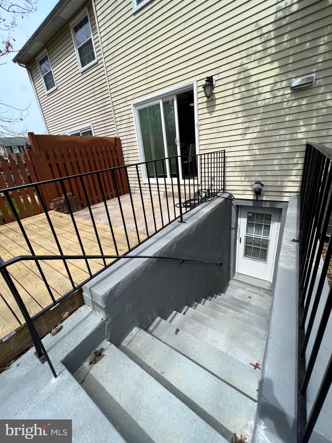 VILLAGE OAKS - Residential