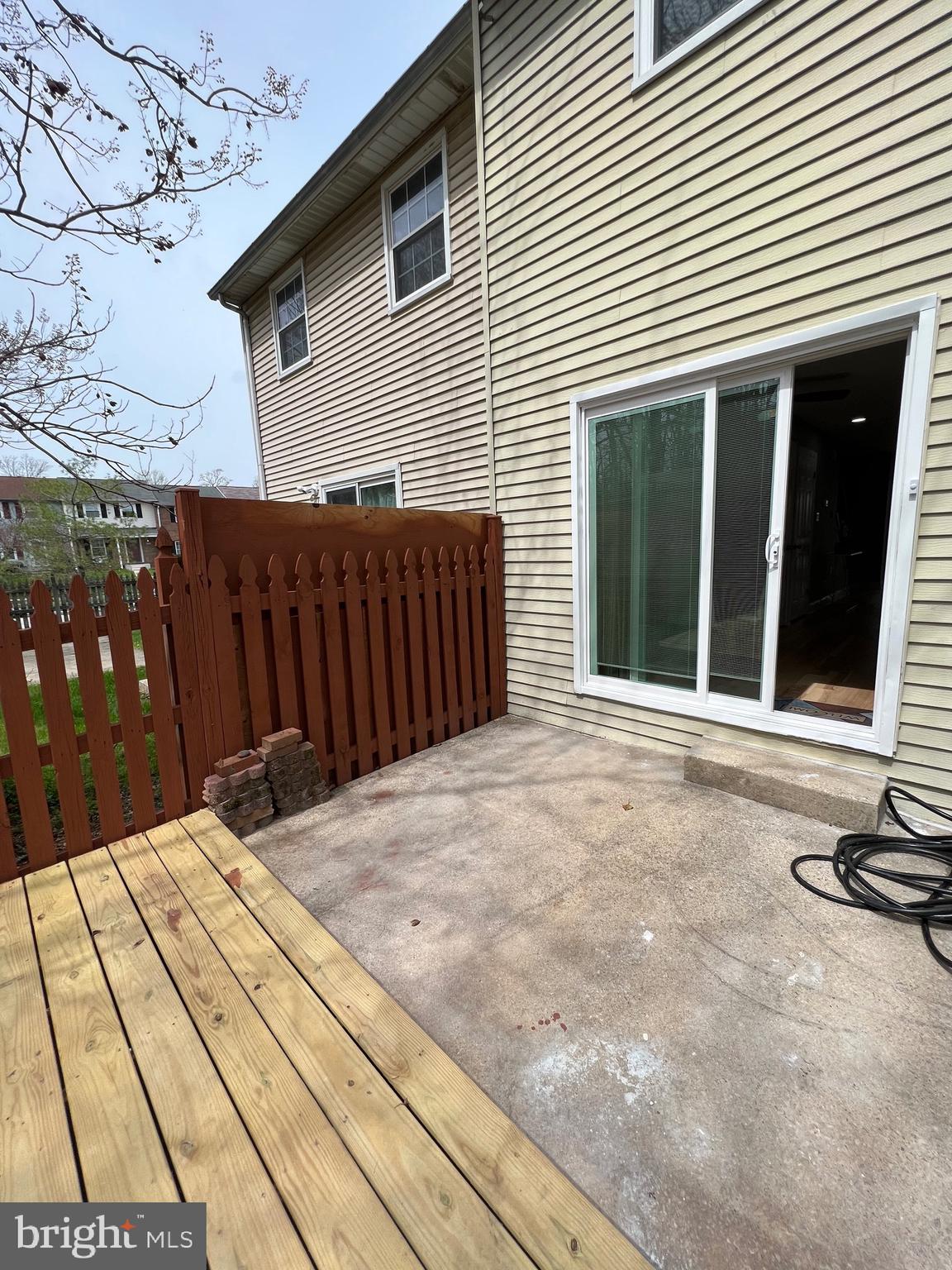 VILLAGE OAKS - Residential