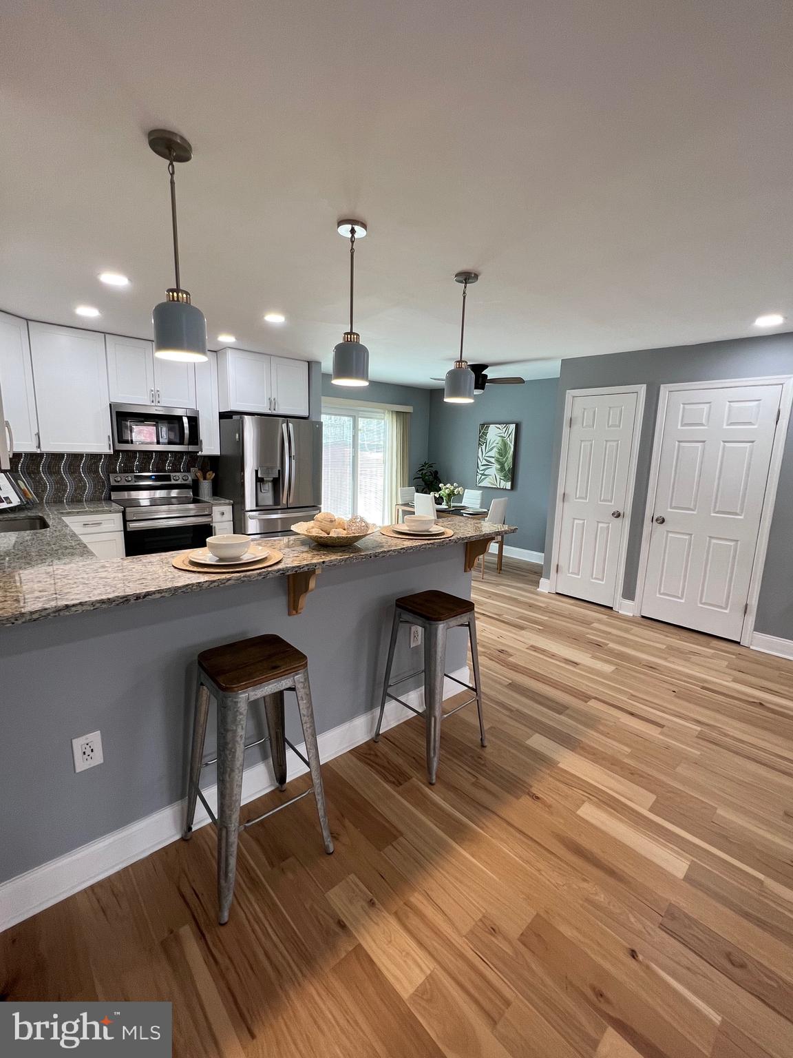 VILLAGE OAKS - Residential