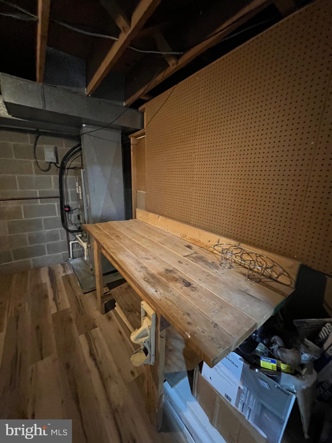 VILLAGE OAKS - Residential