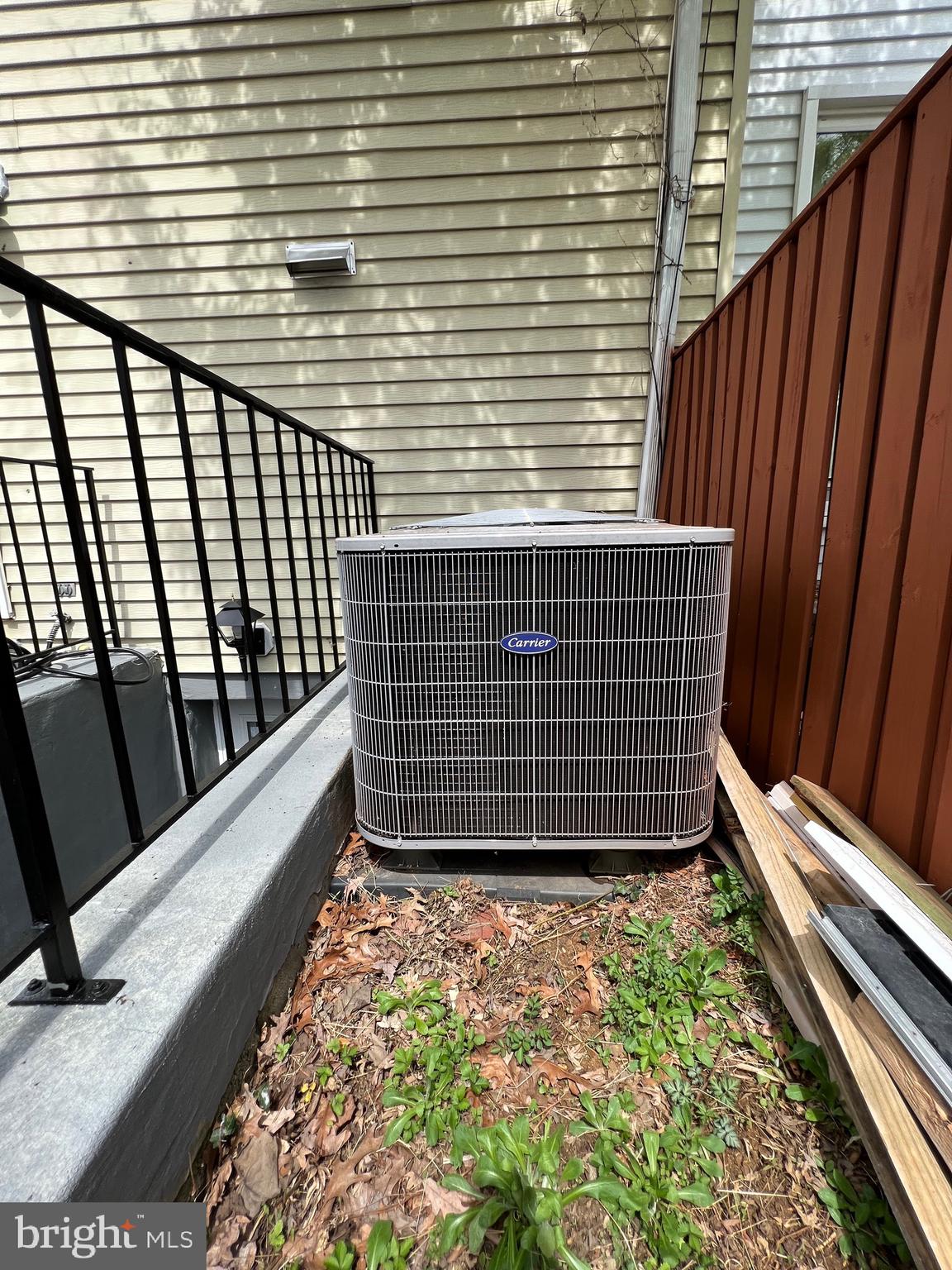 VILLAGE OAKS - Residential