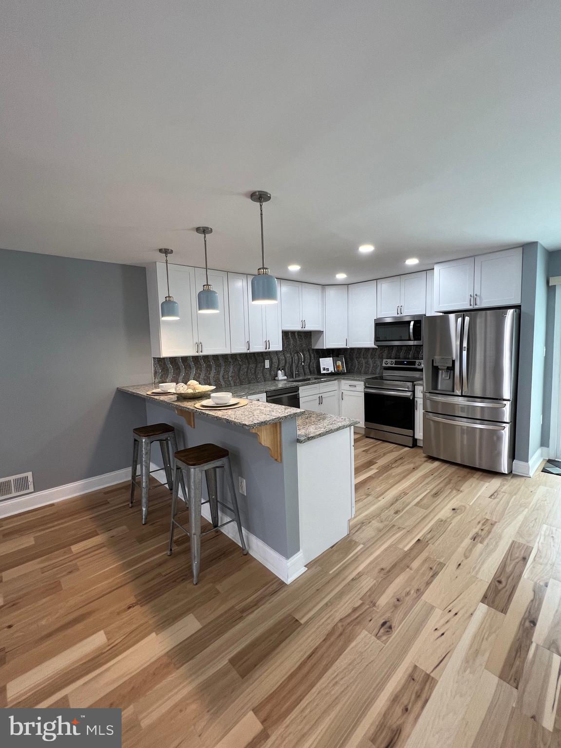 VILLAGE OAKS - Residential