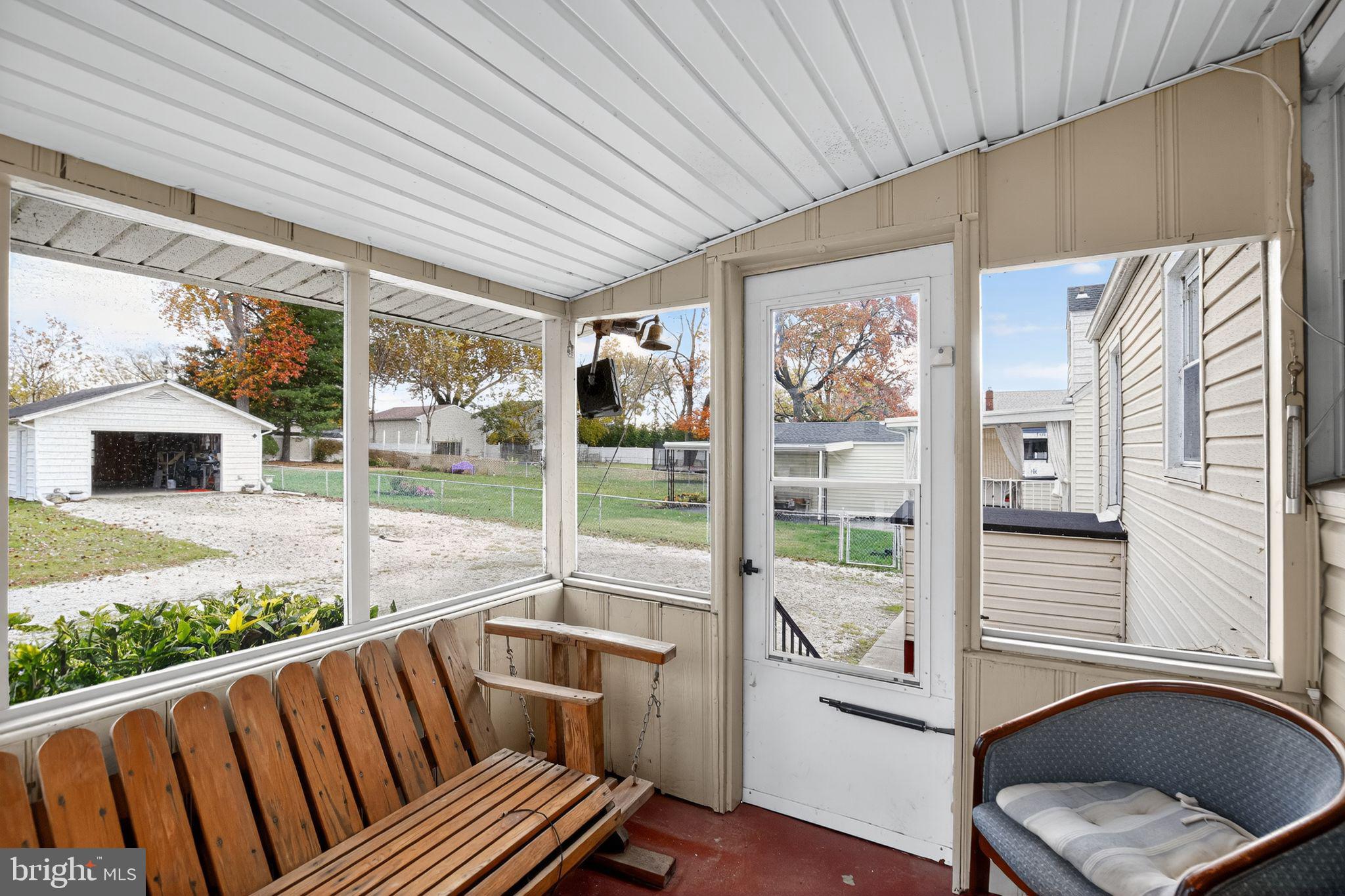 MIDDLE RIVER - Residential