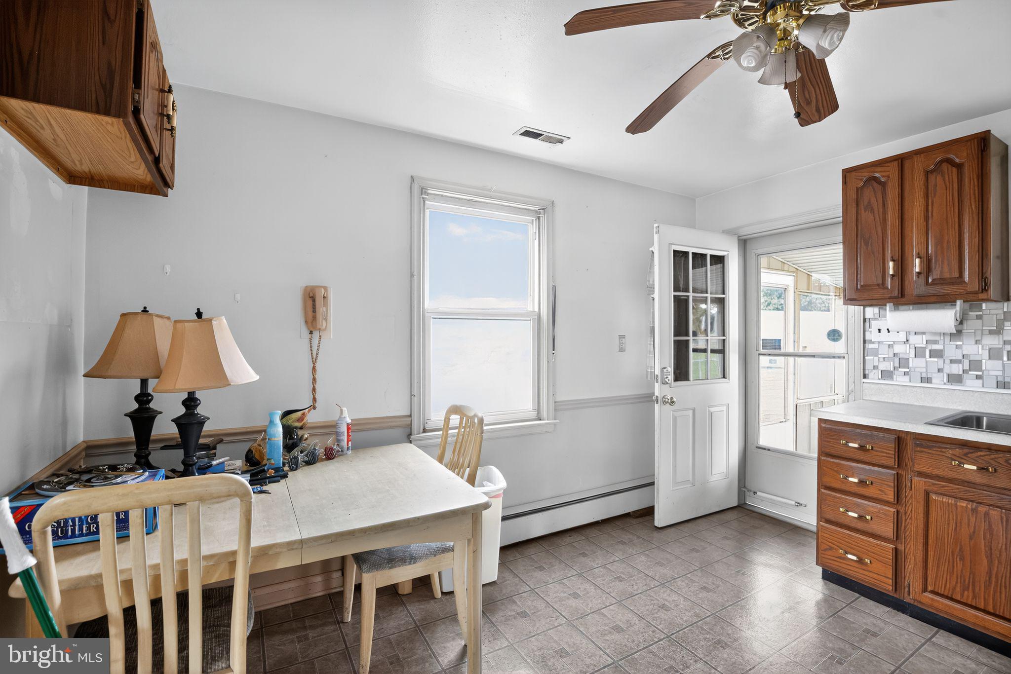 MIDDLE RIVER - Residential