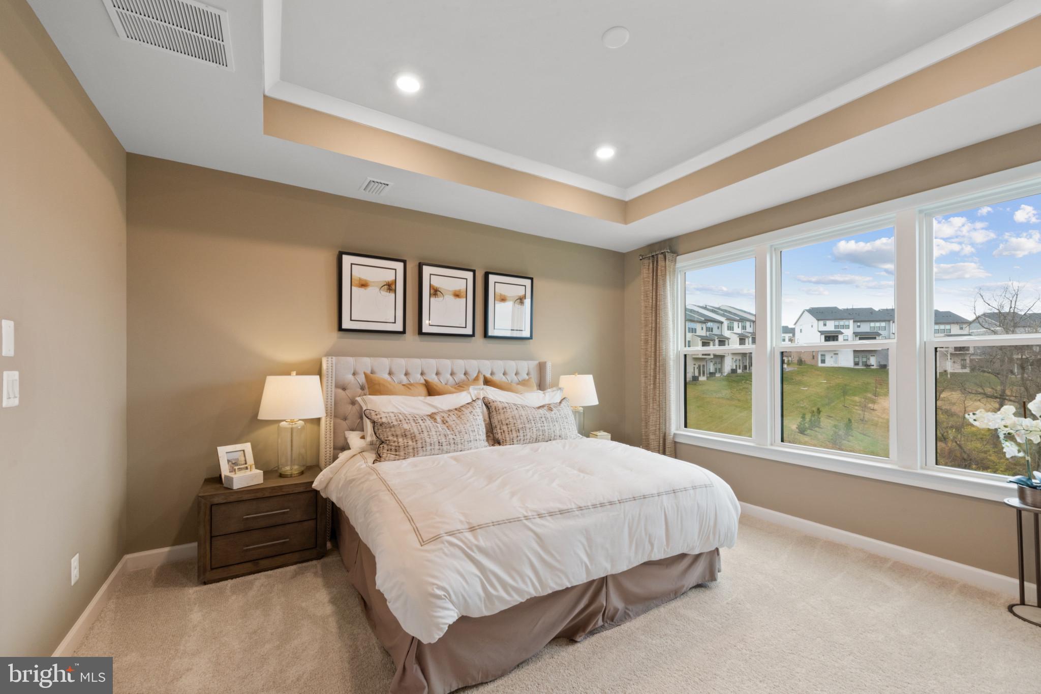 LONGVIEW RIDGE - Residential