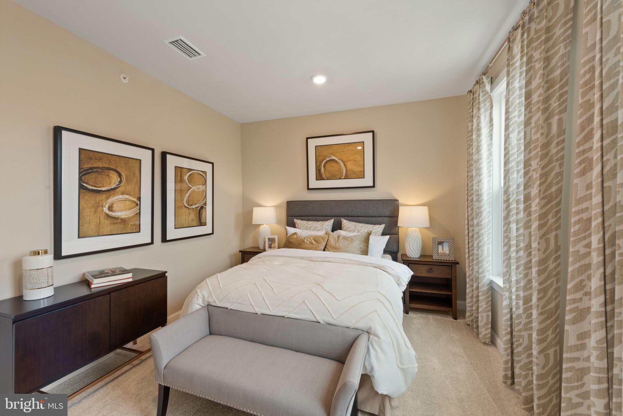 LONGVIEW RIDGE - Residential