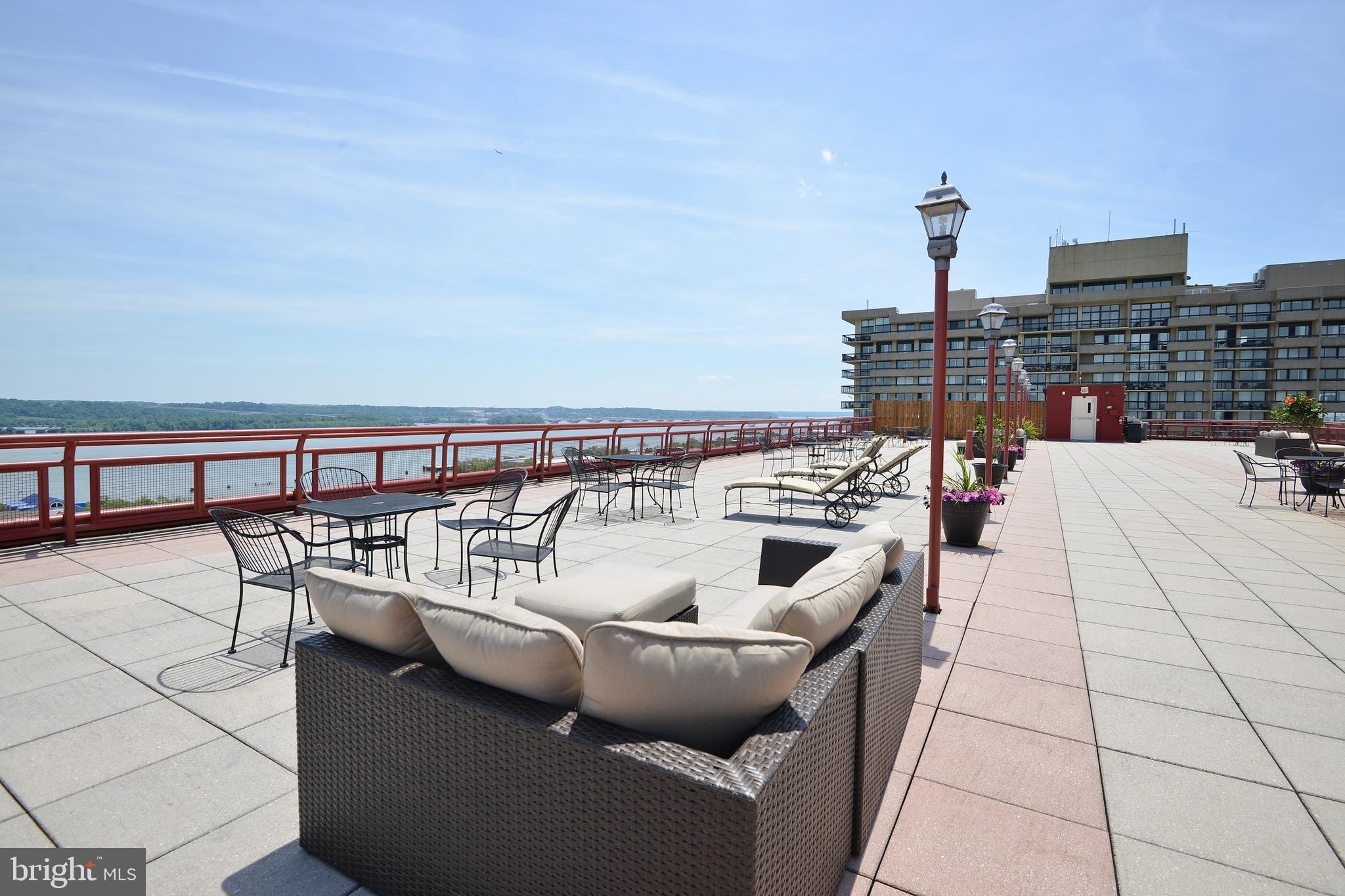 PORT ROYAL - Residential Lease