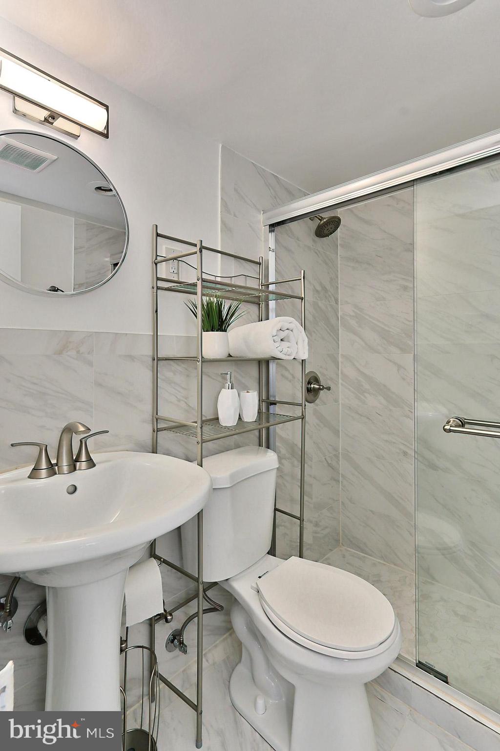 PORT ROYAL - Residential Lease