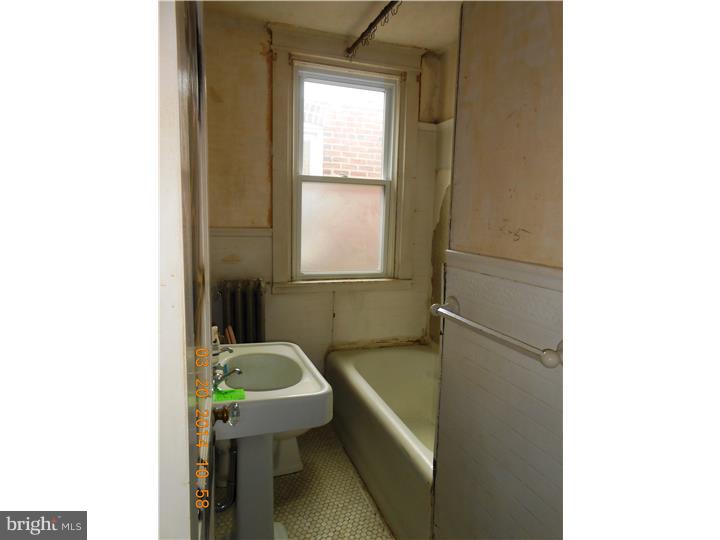 PHILADELPHIA (NORTHEAST) - Residential