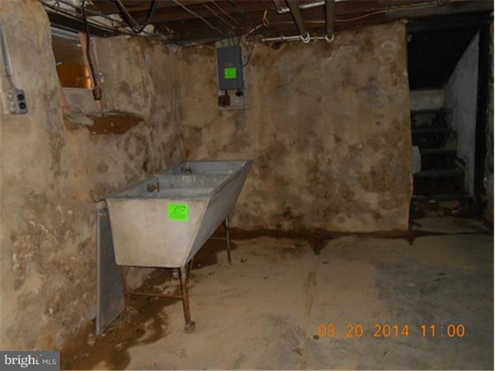 PHILADELPHIA (NORTHEAST) - Residential