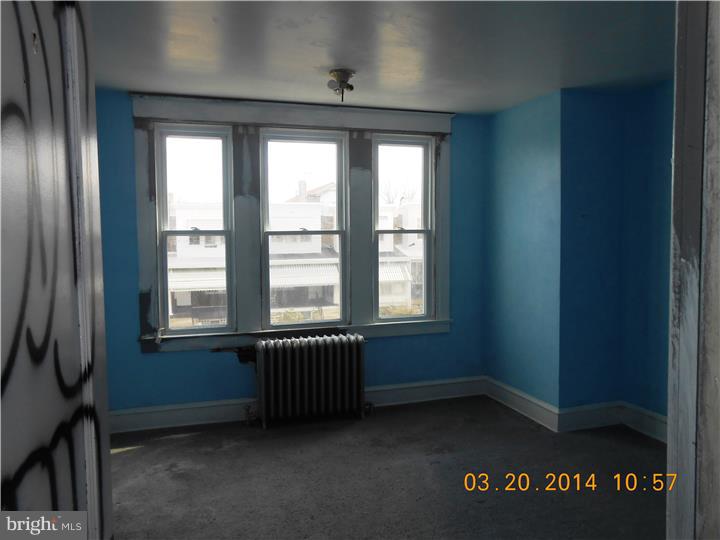 PHILADELPHIA (NORTHEAST) - Residential