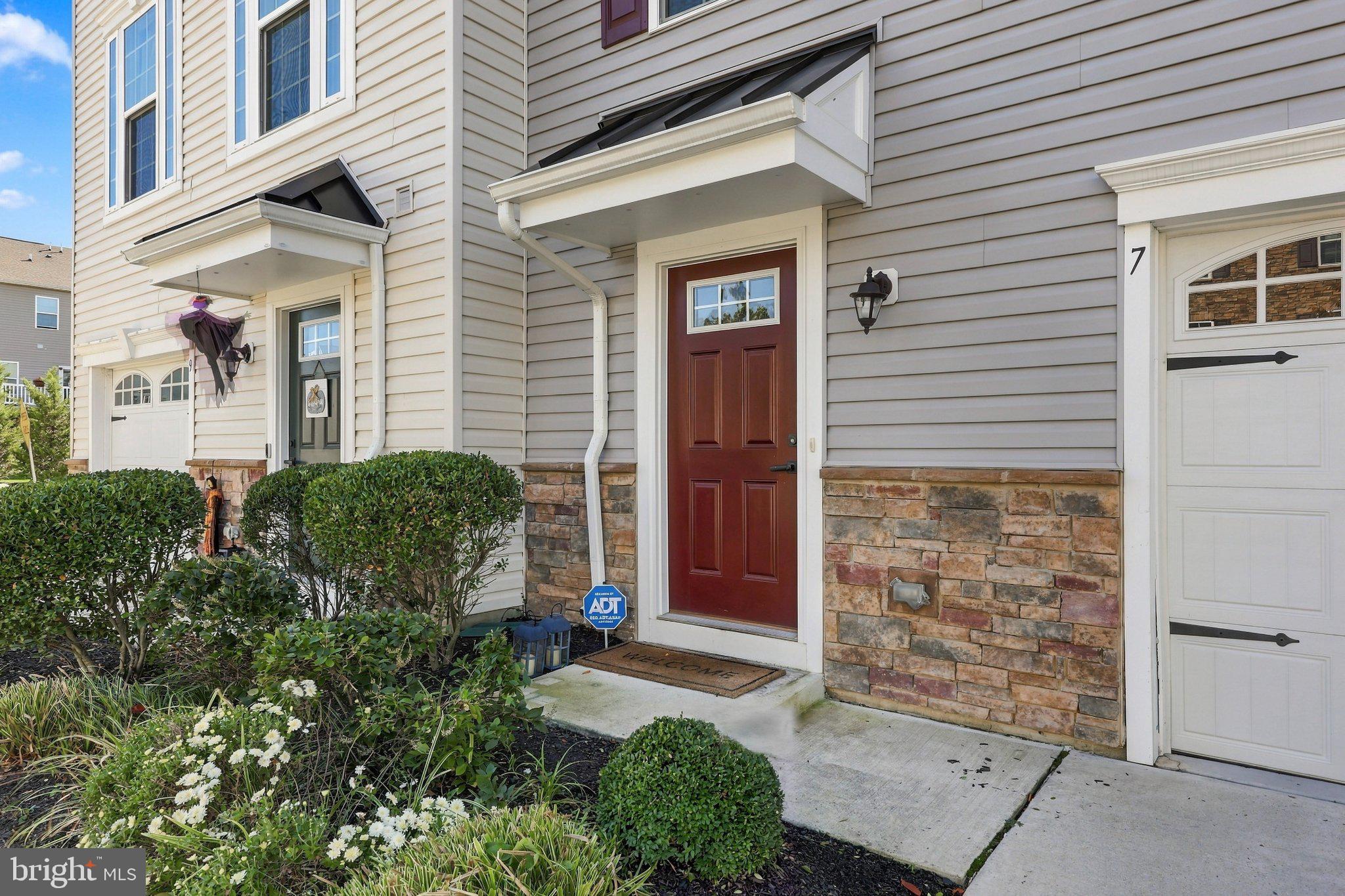 7 CARDINAL COURT