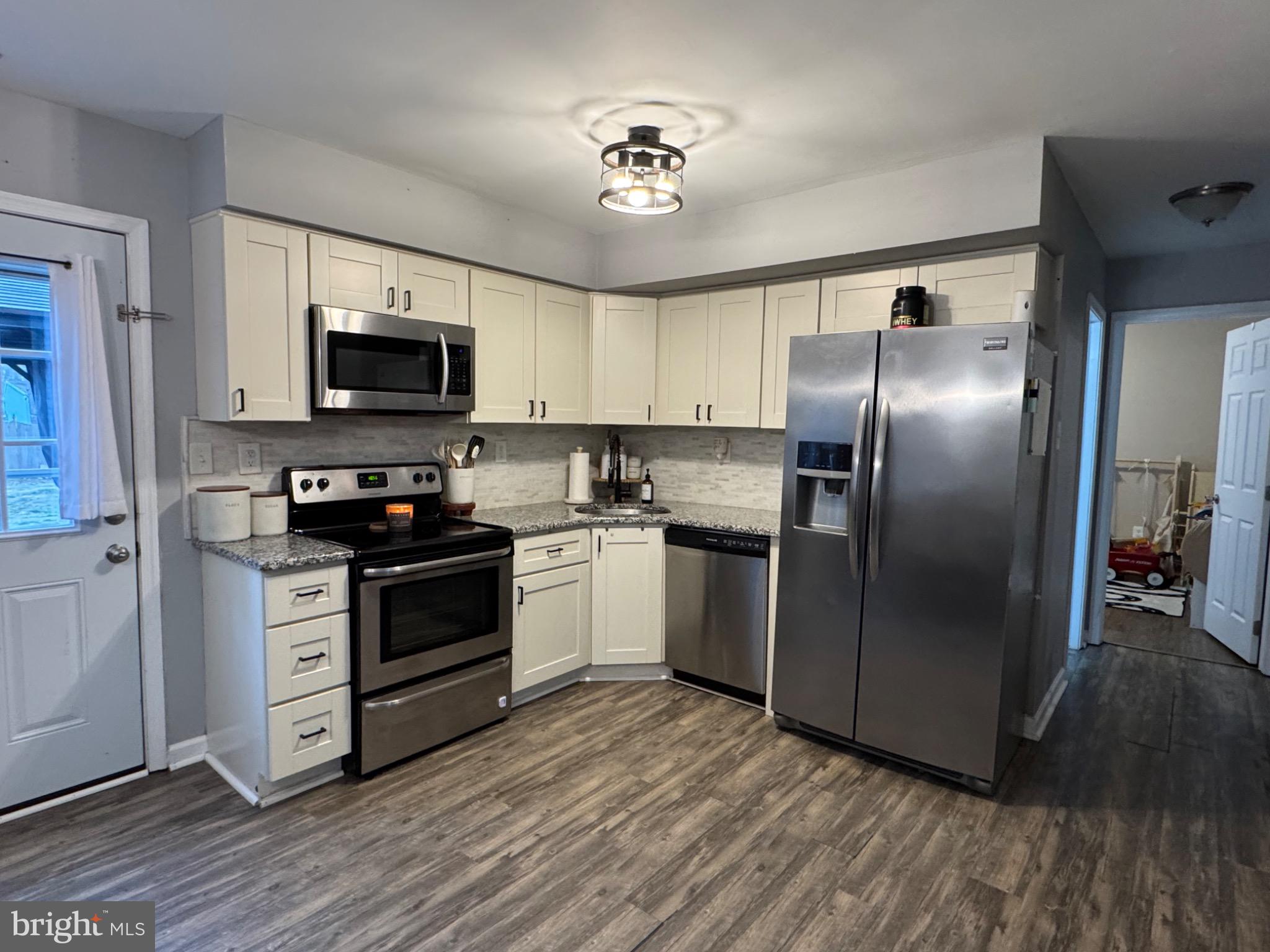 CEDARBROOK - Residential