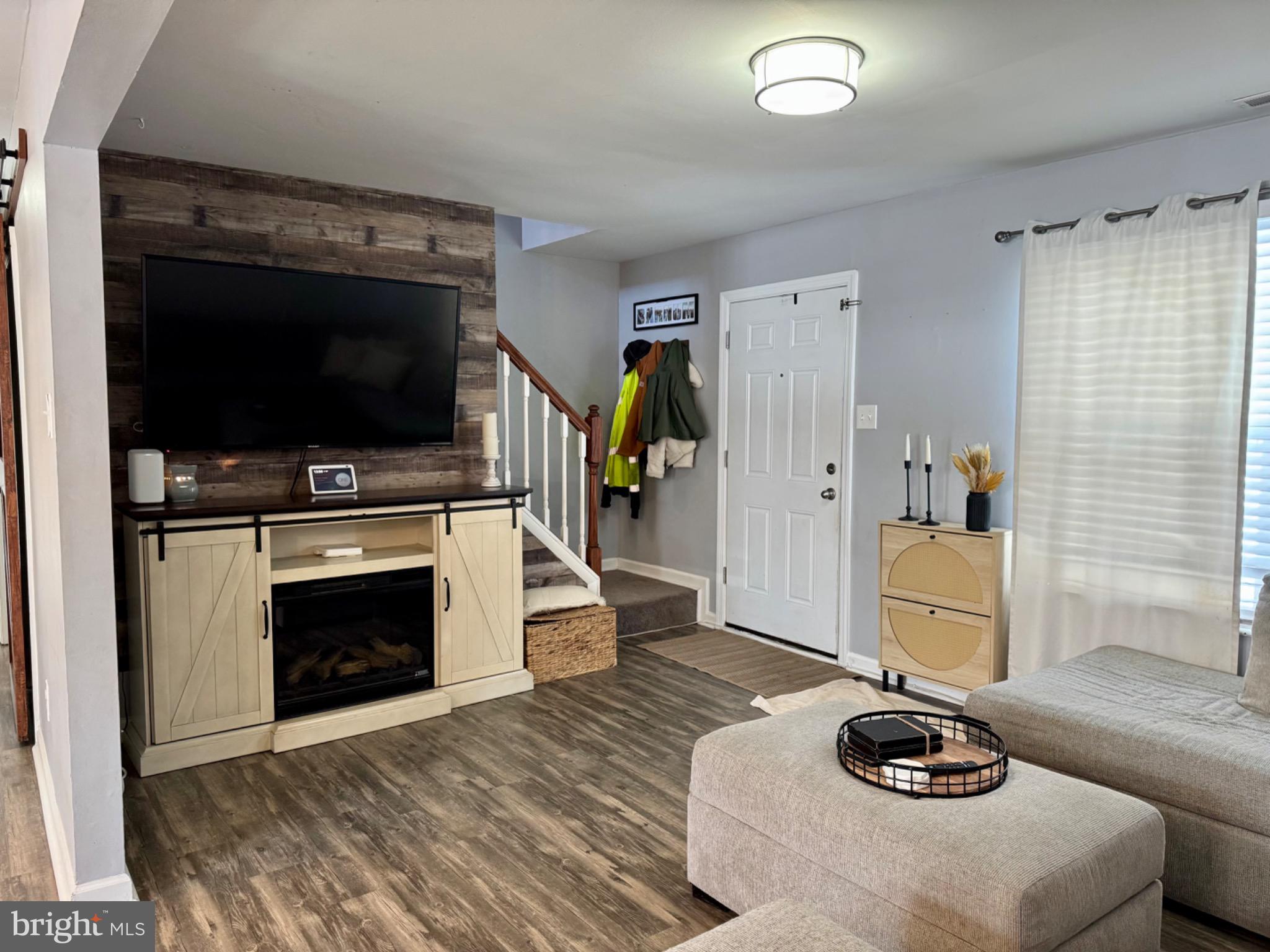 CEDARBROOK - Residential