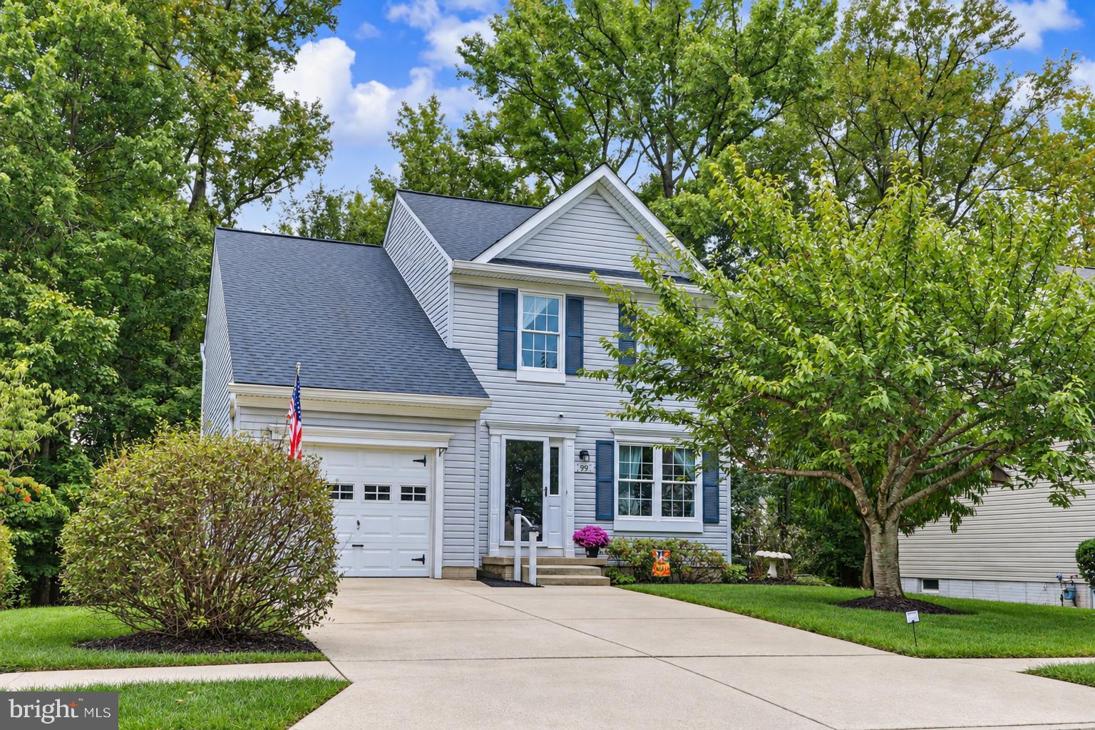 99 WOODLAND GREEN WAY