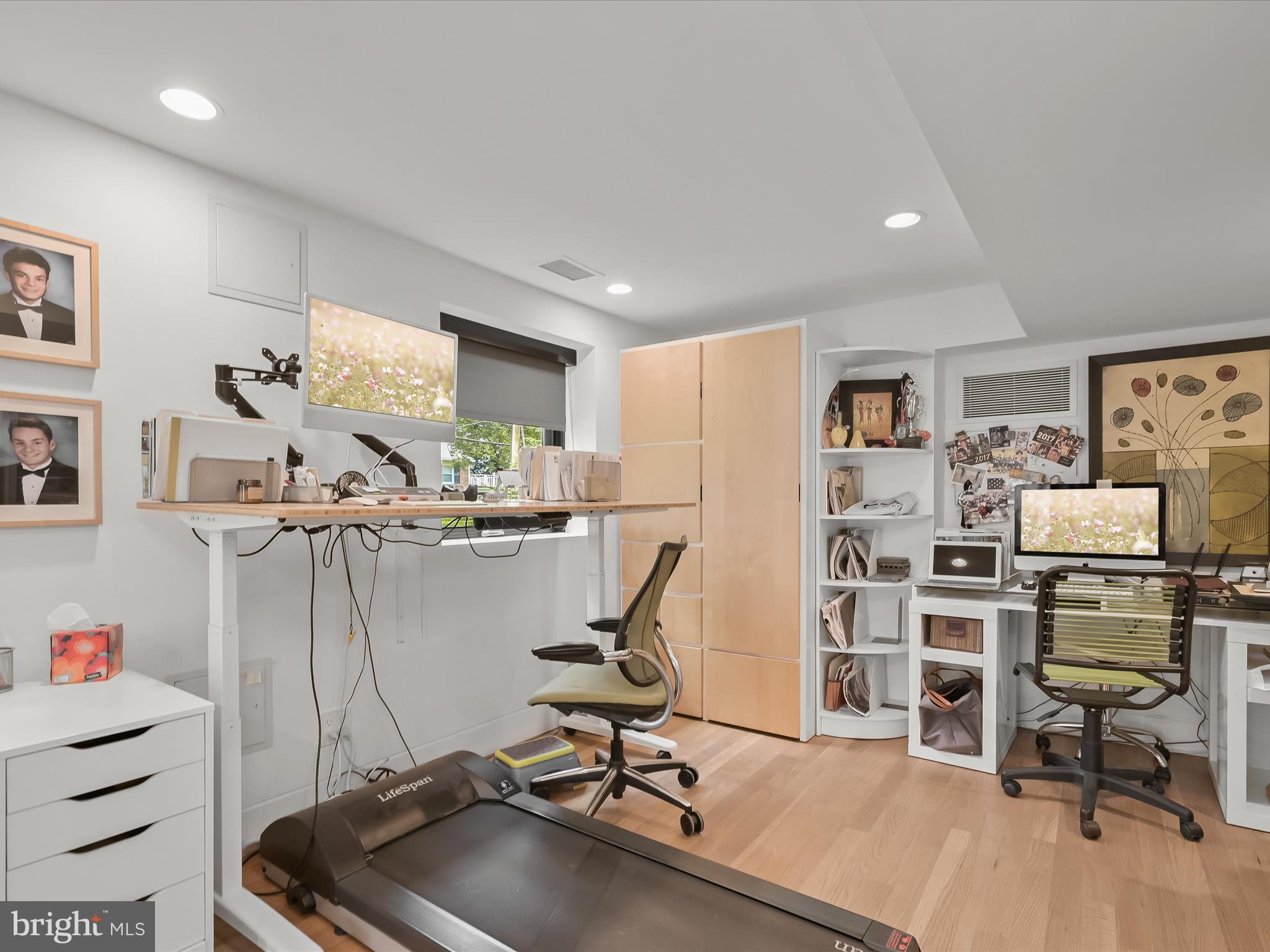 OAKWOOD KNOLLS - Residential