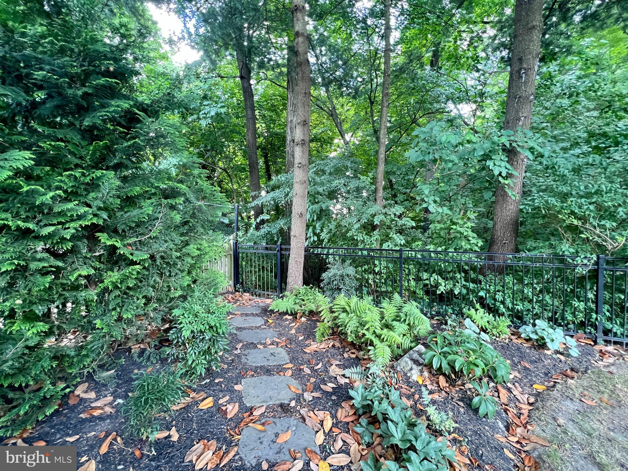 OAKWOOD KNOLLS - Residential