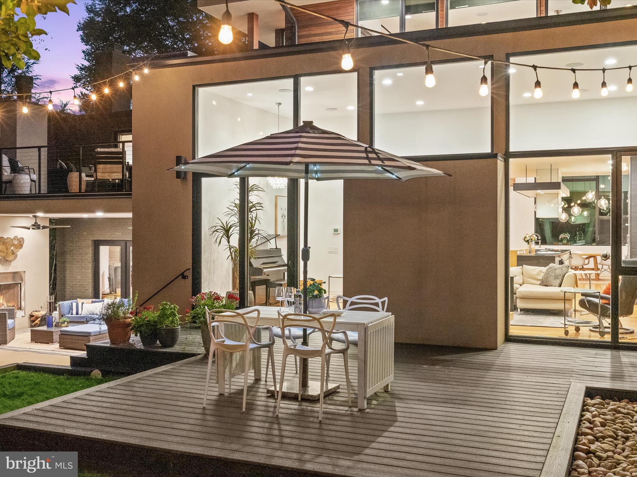 OAKWOOD KNOLLS - Residential