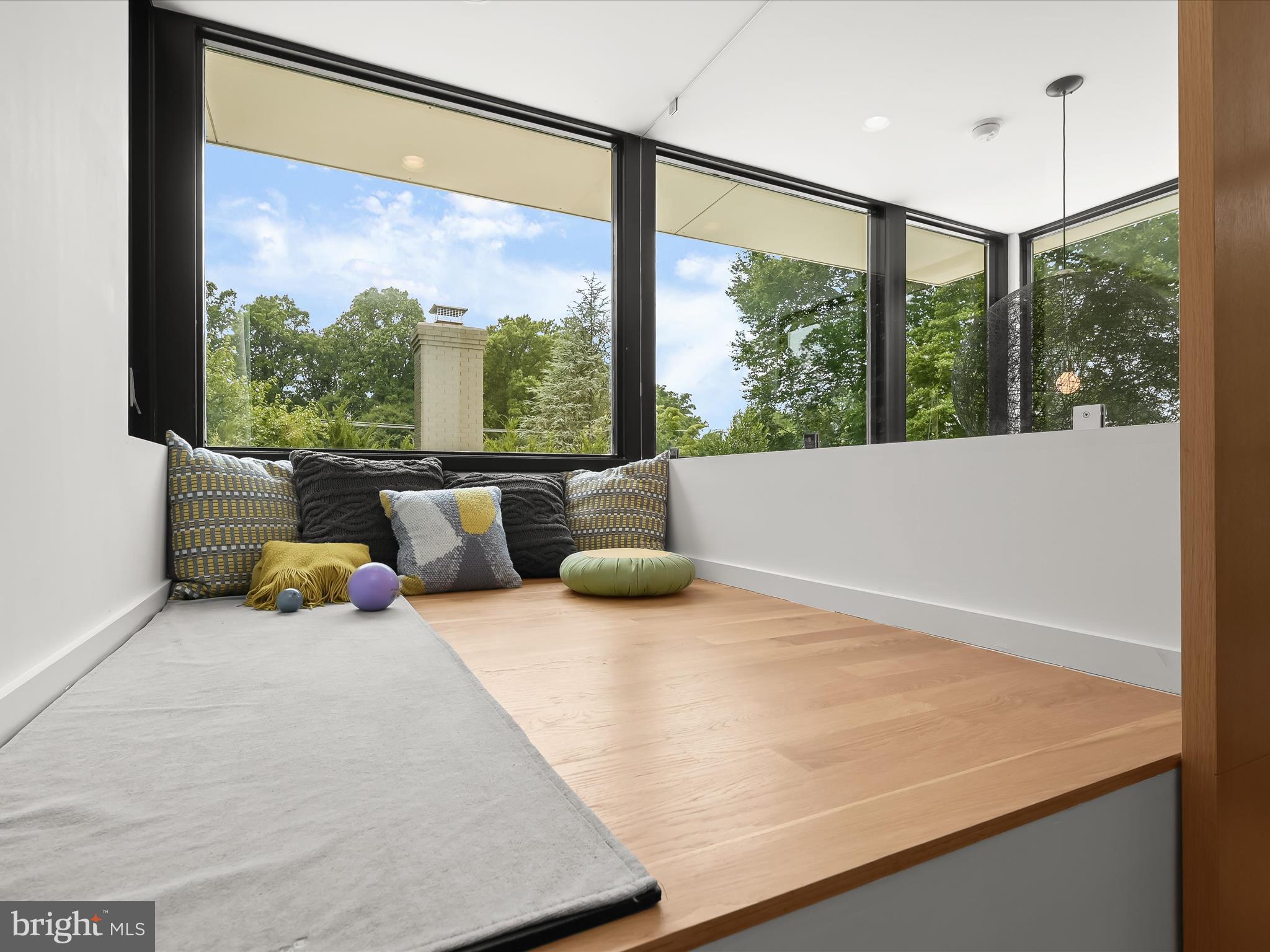 OAKWOOD KNOLLS - Residential