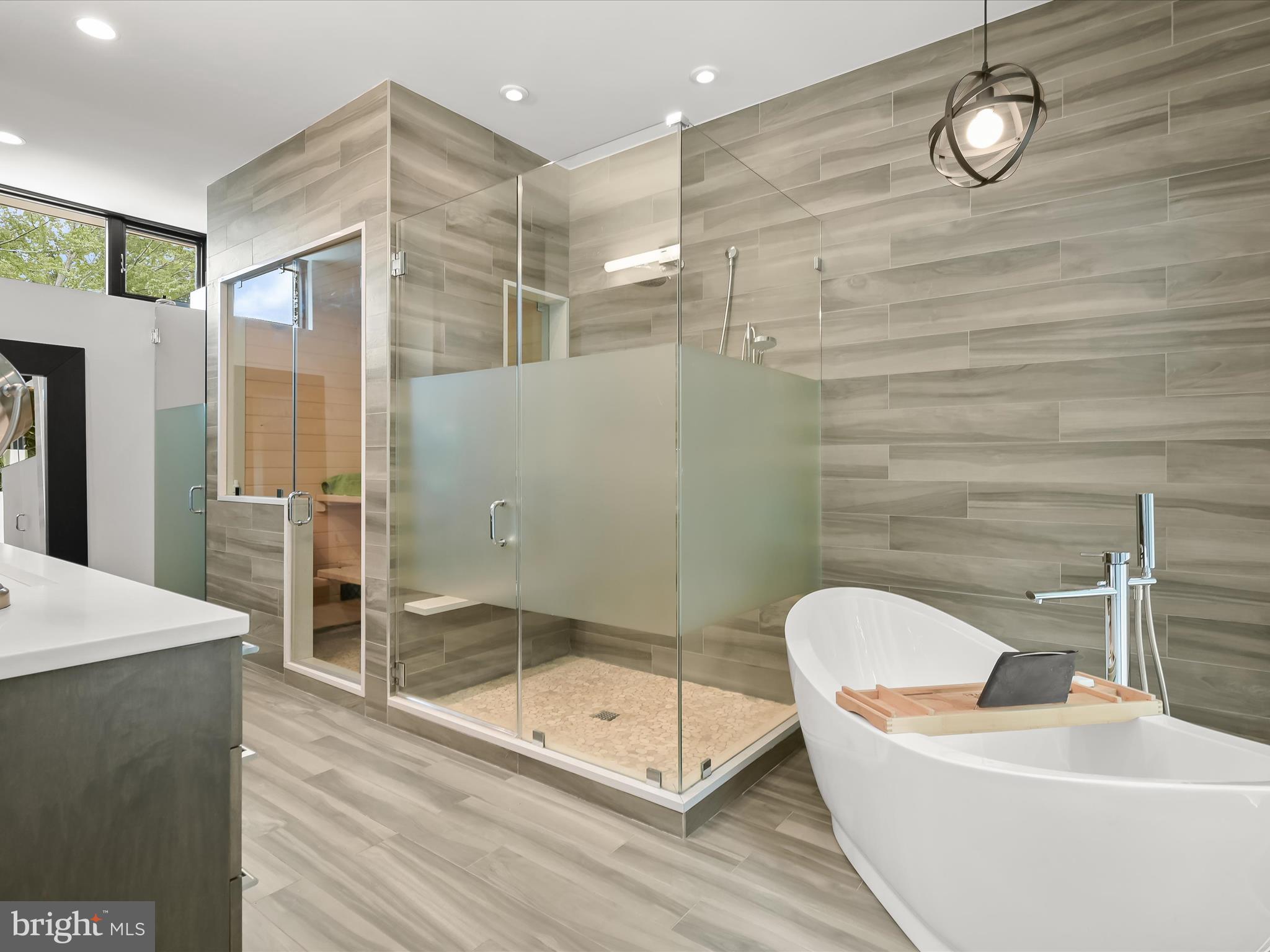 OAKWOOD KNOLLS - Residential