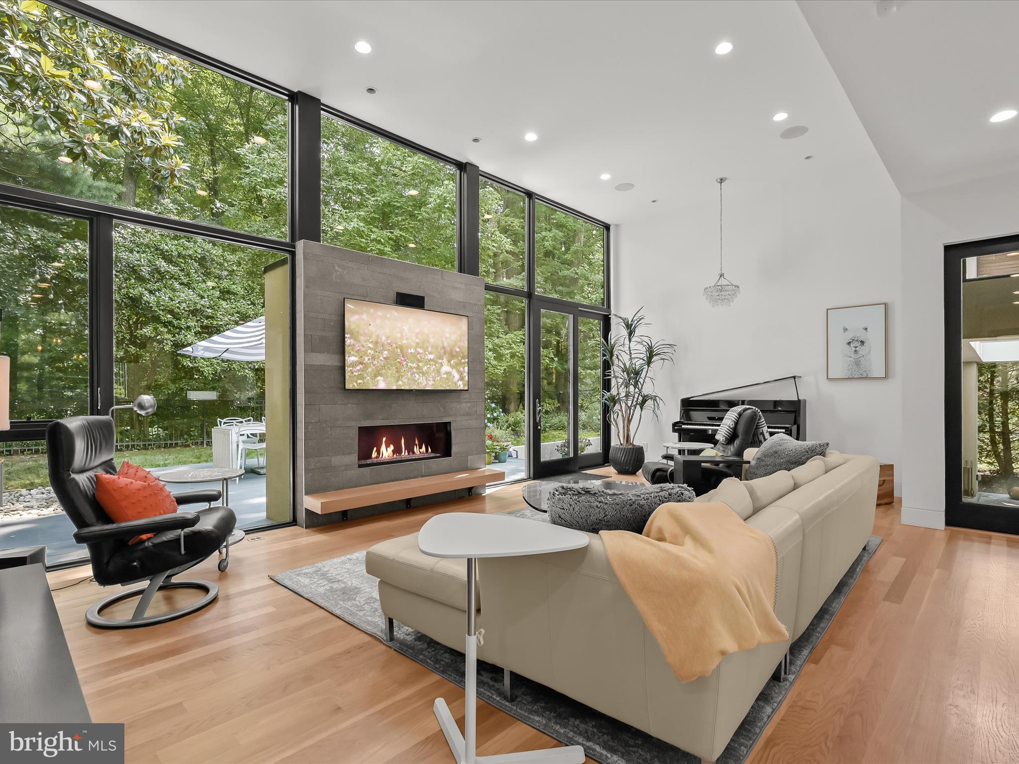 OAKWOOD KNOLLS - Residential