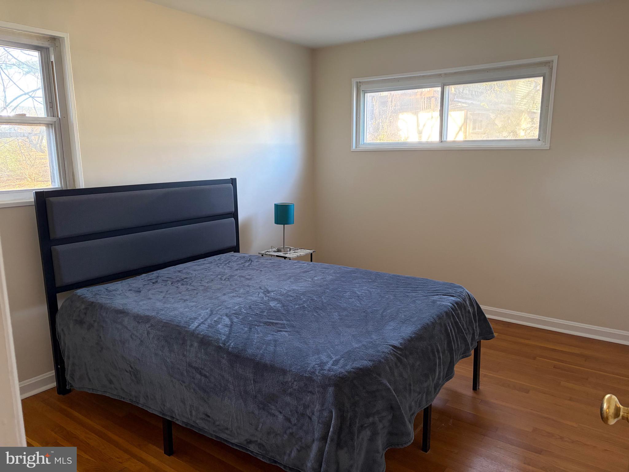 ROYAL VIEW - Residential