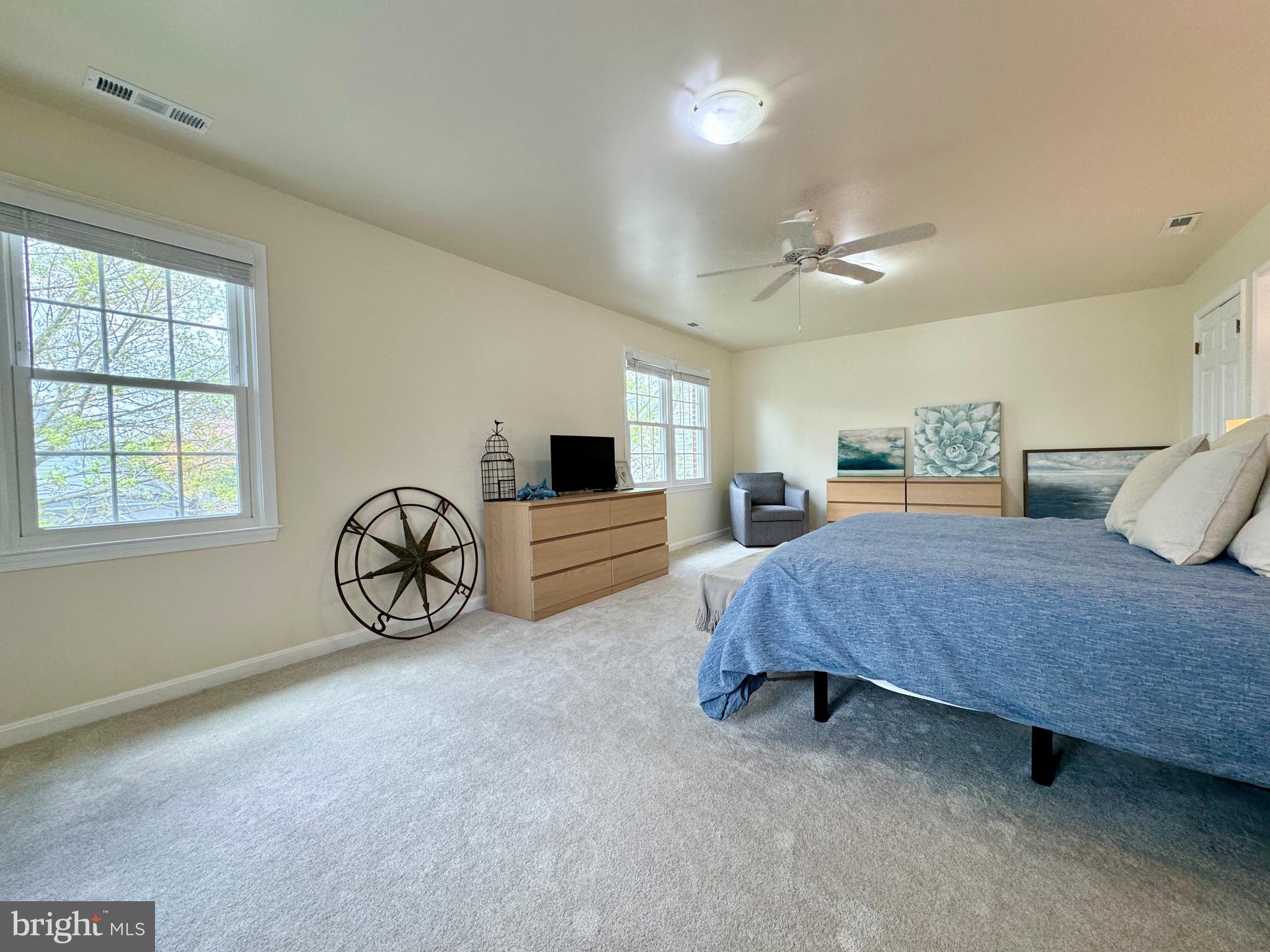 BEVERLY MANOR - Residential Lease