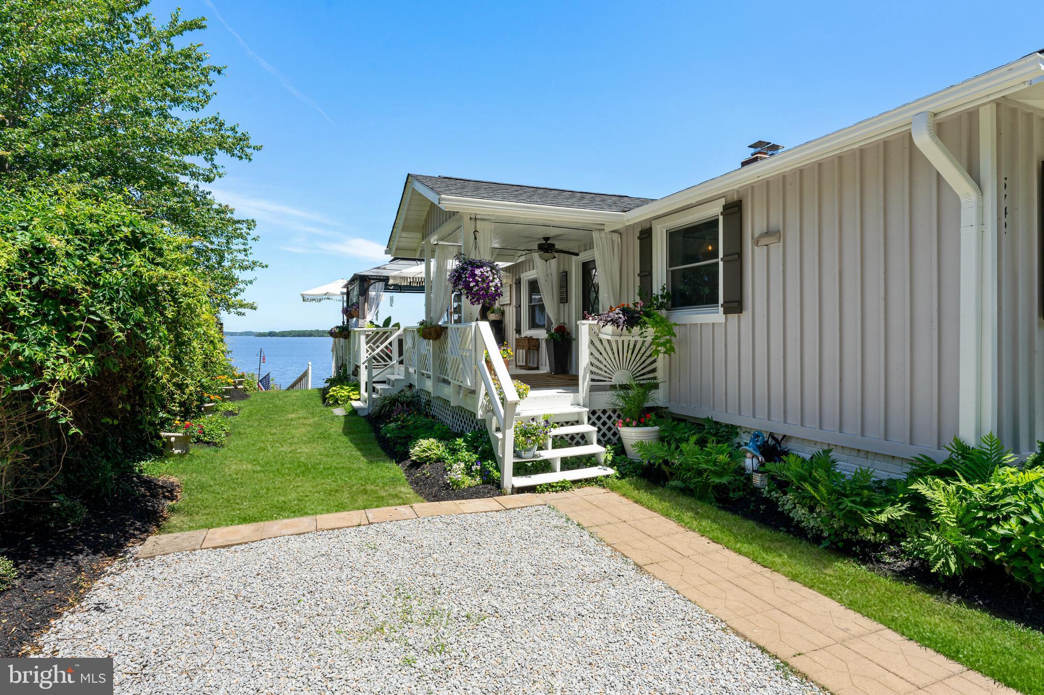 5742 MALLOW TRAIL