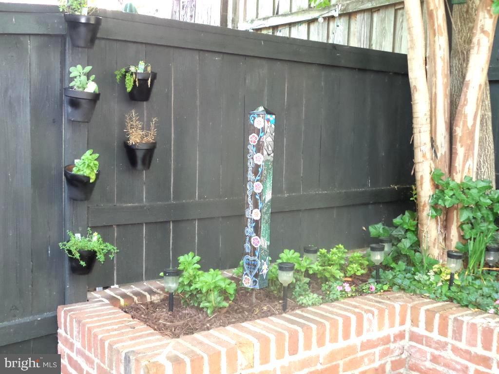 FELLS POINT HISTORIC DISTRICT - Residential