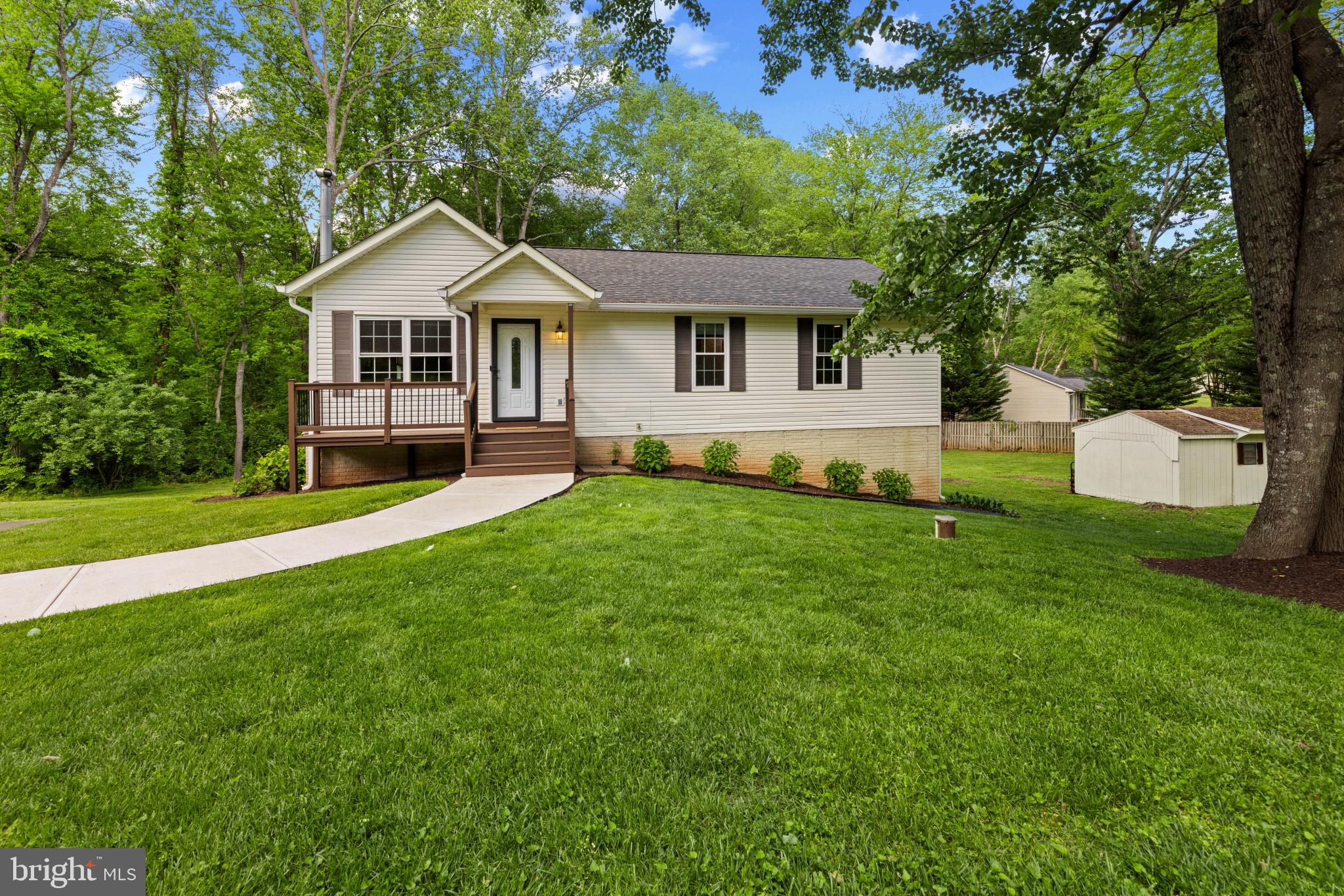 BROWN & HOOFF - Residential