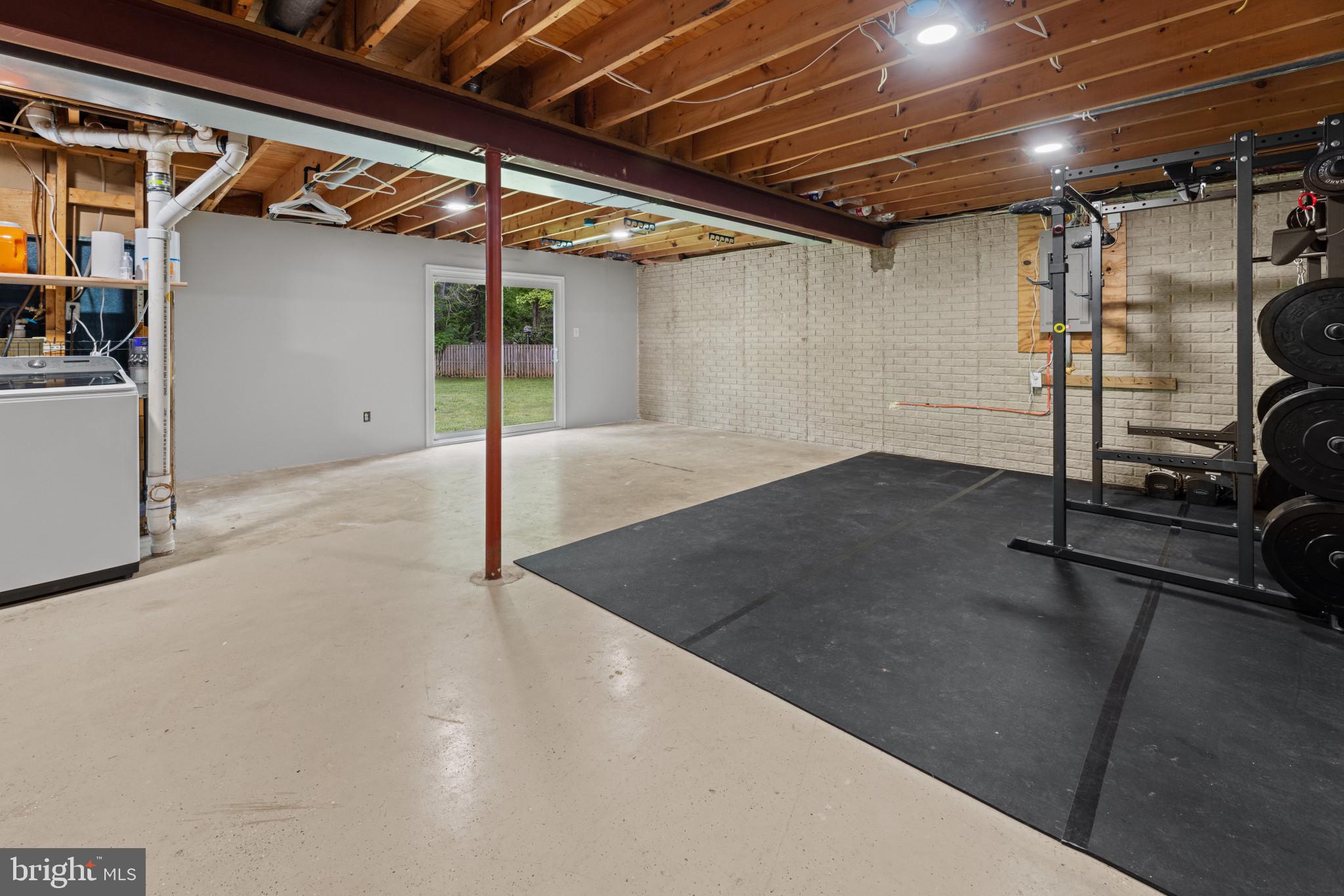 BROWN & HOOFF - Residential