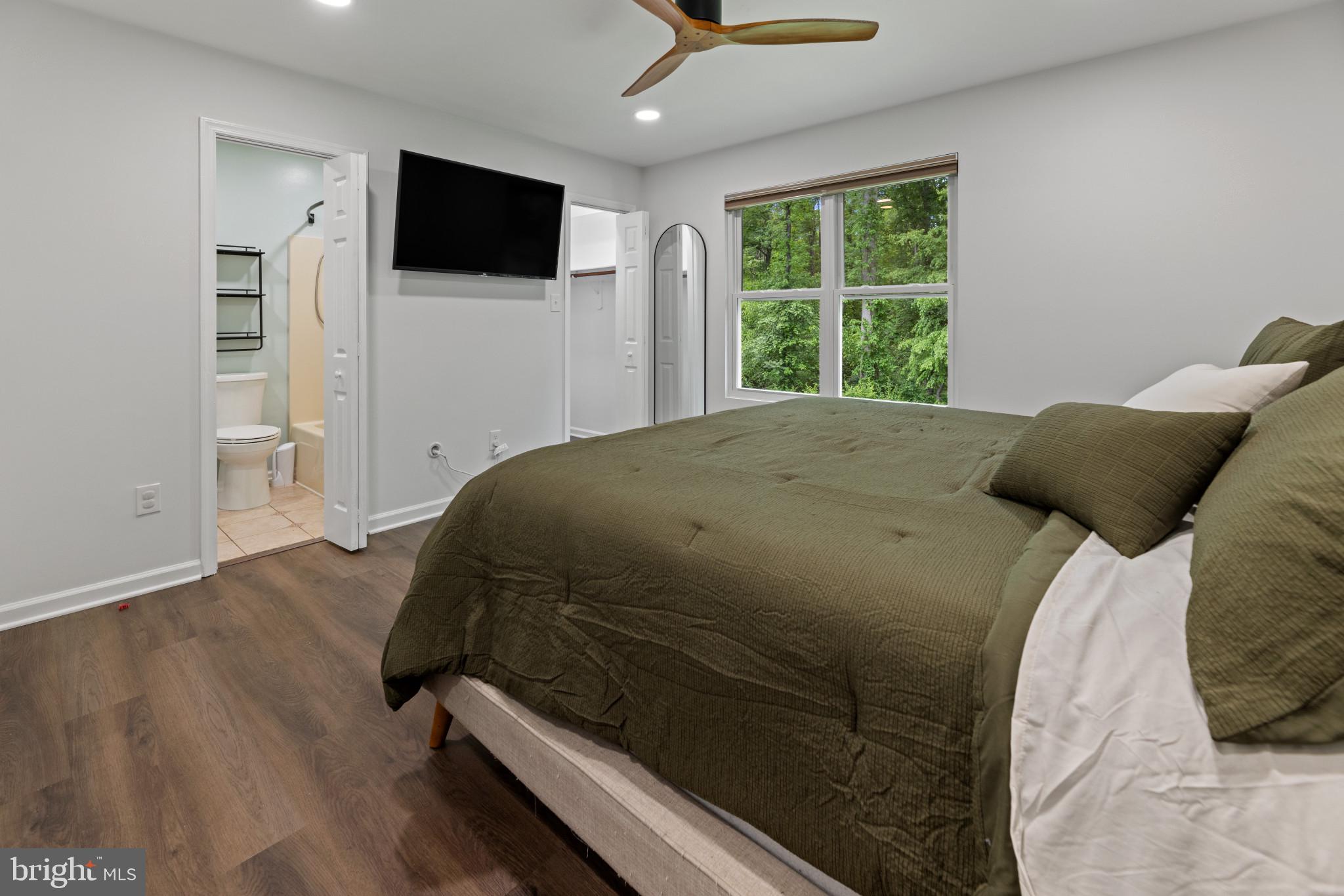 BROWN & HOOFF - Residential