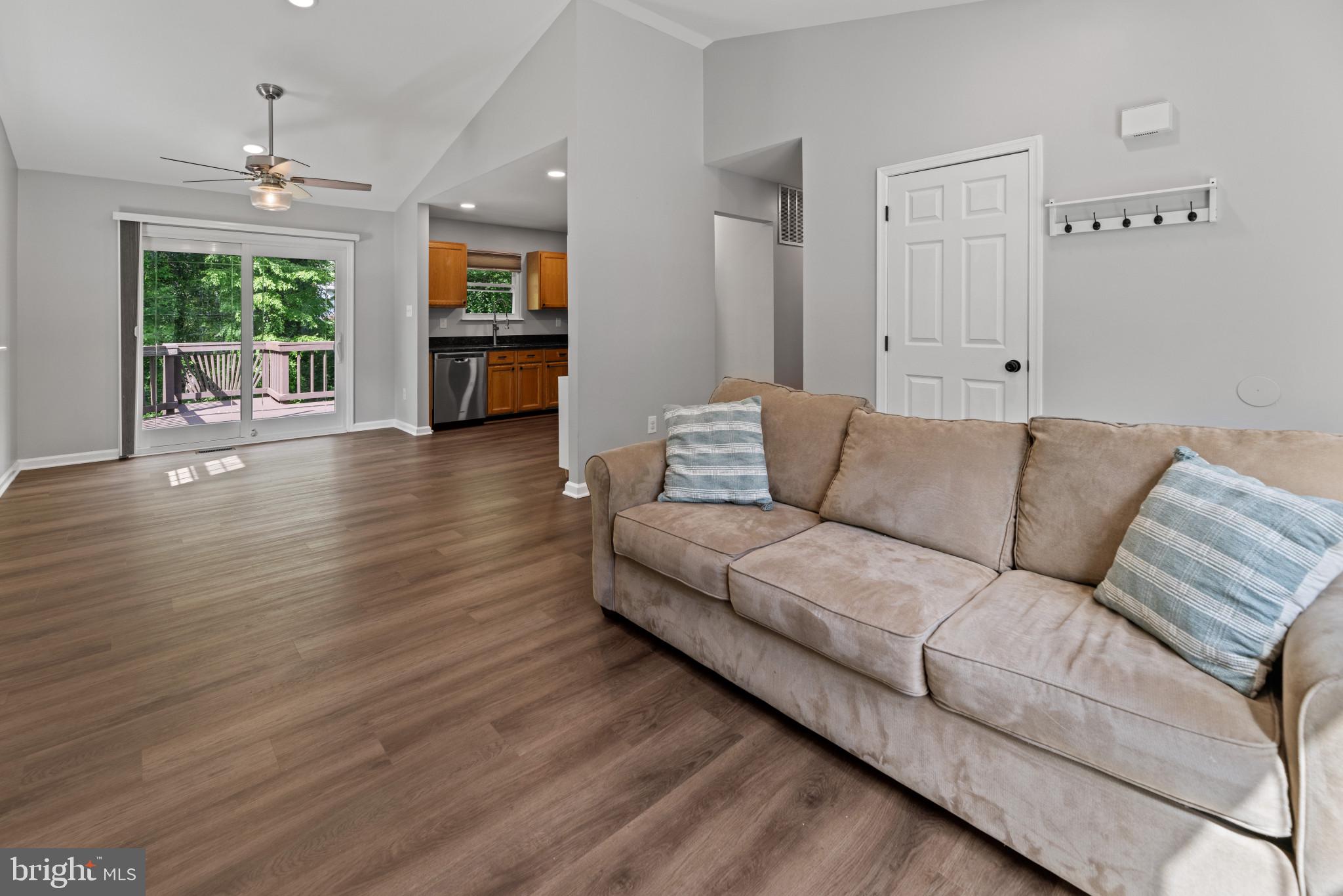 BROWN & HOOFF - Residential