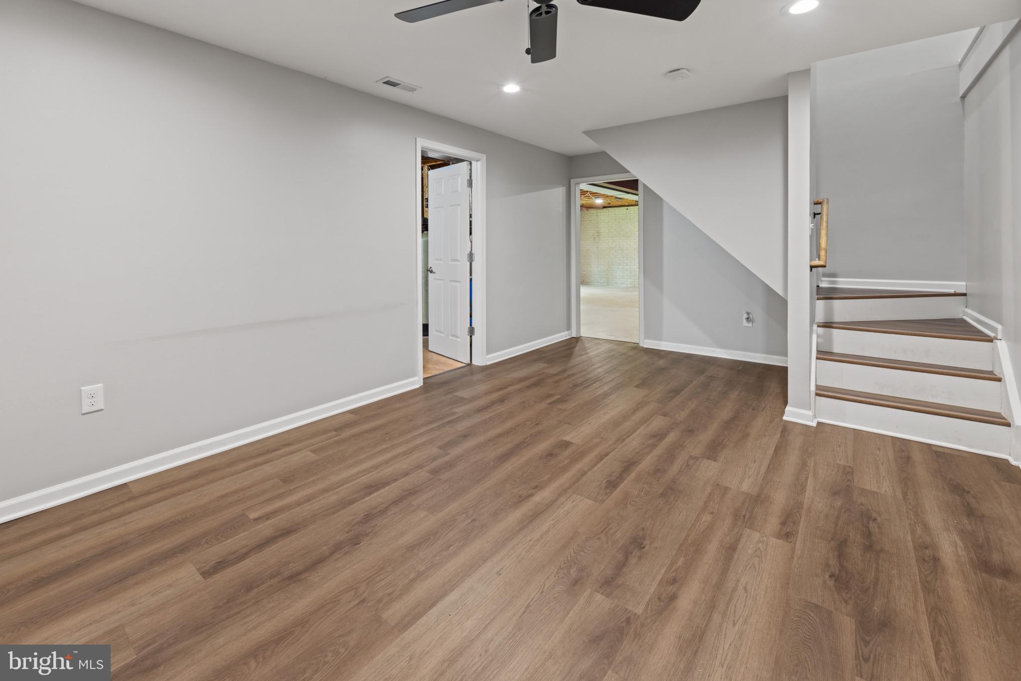 BROWN & HOOFF - Residential