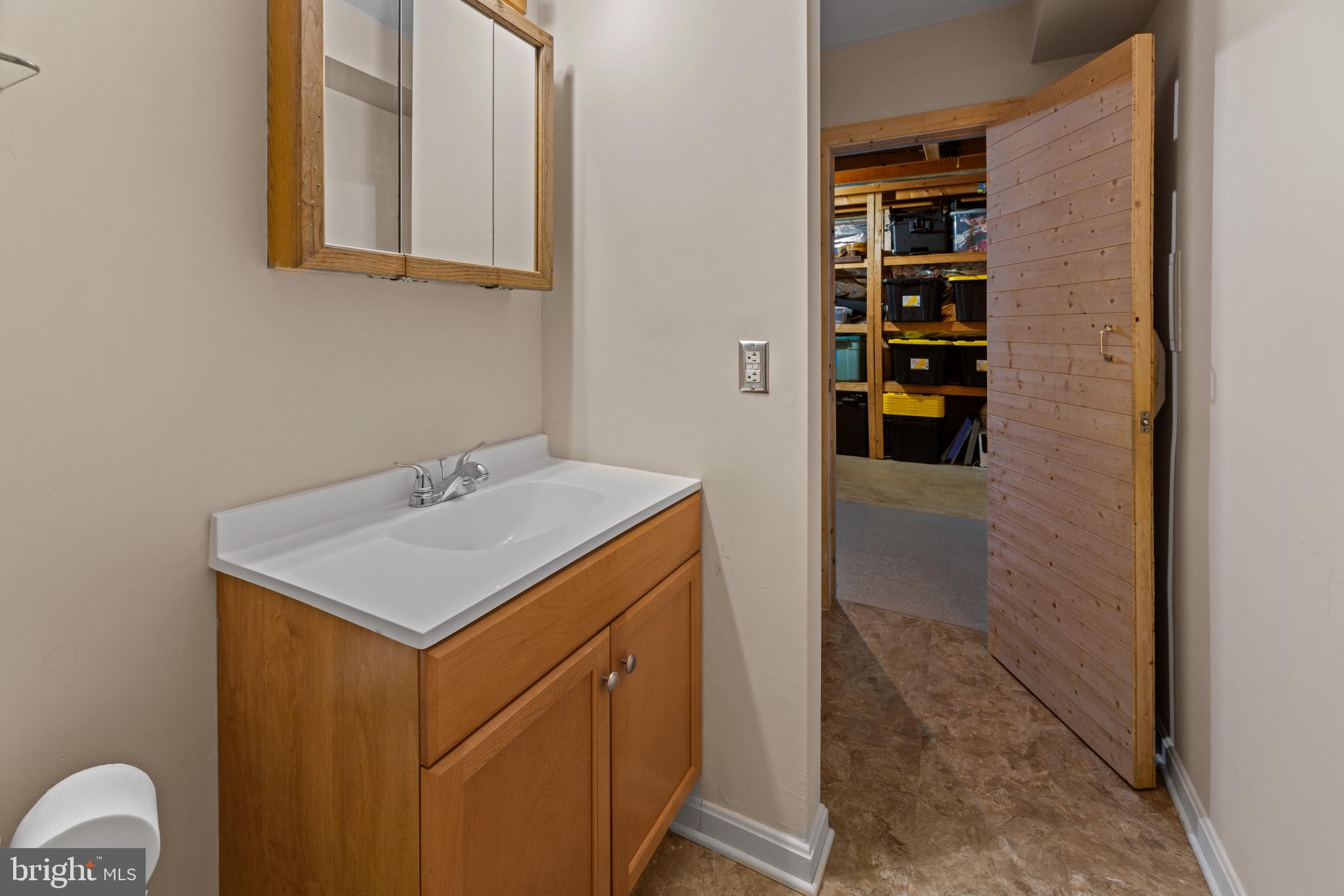 BROWN & HOOFF - Residential