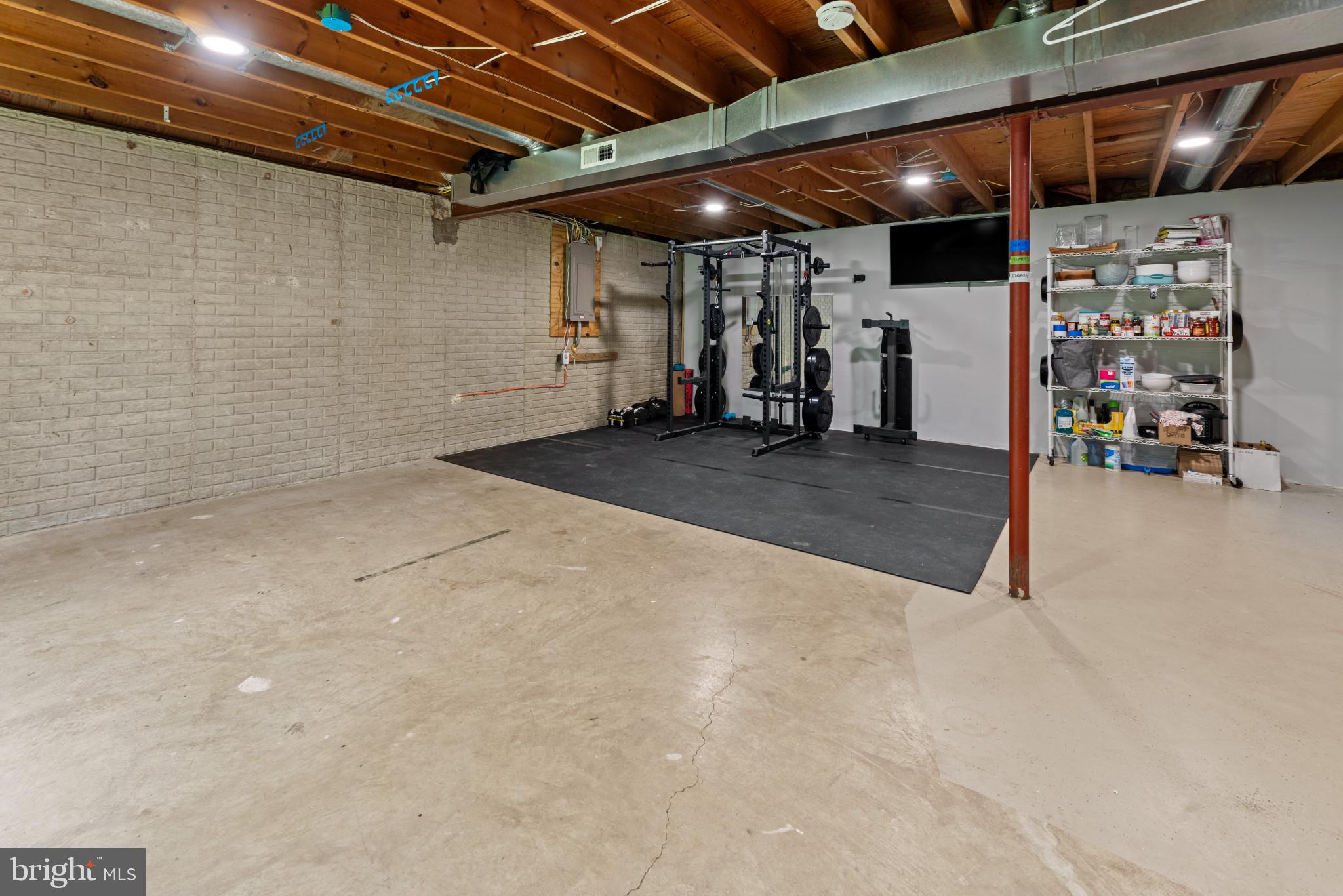 BROWN & HOOFF - Residential