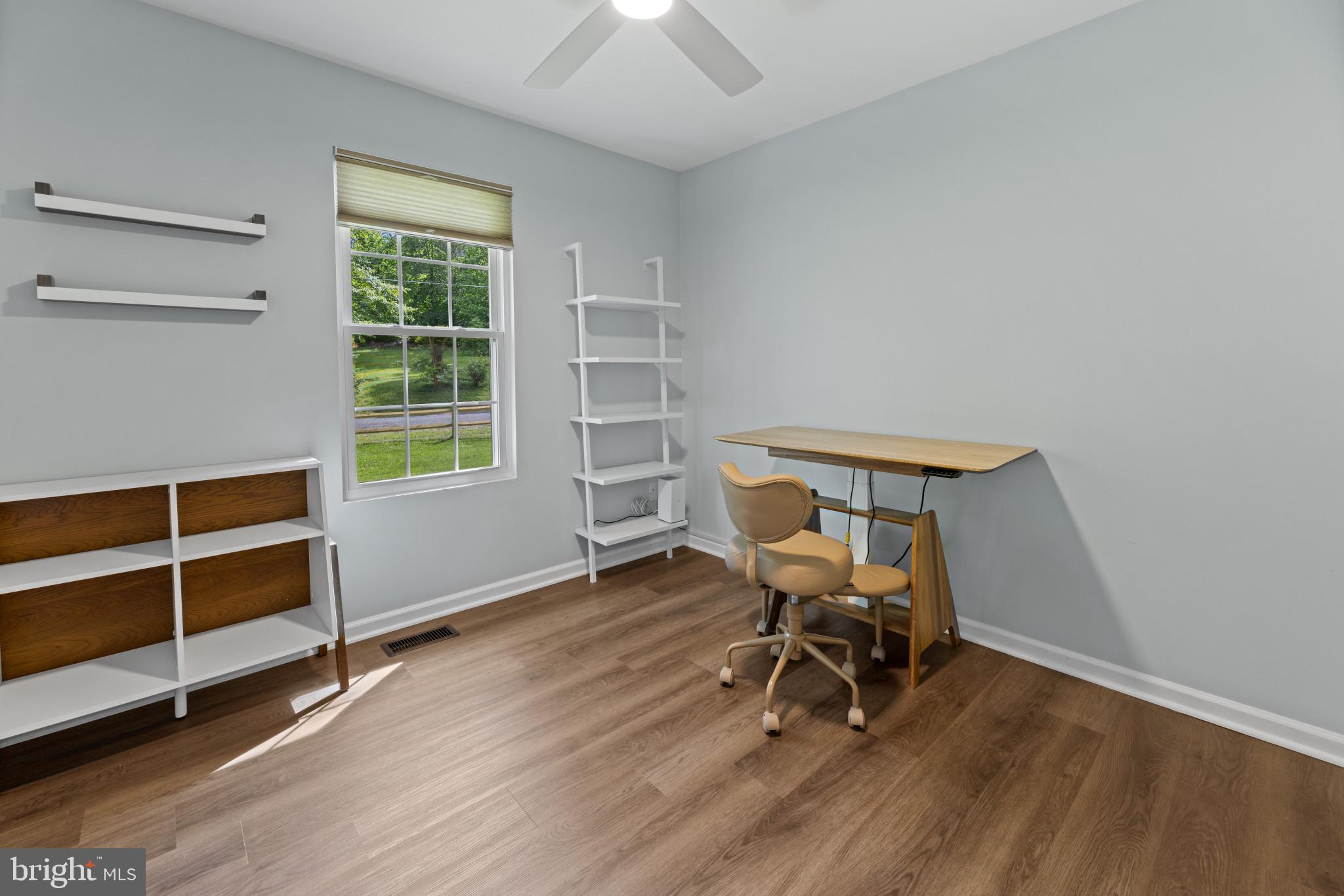 BROWN & HOOFF - Residential