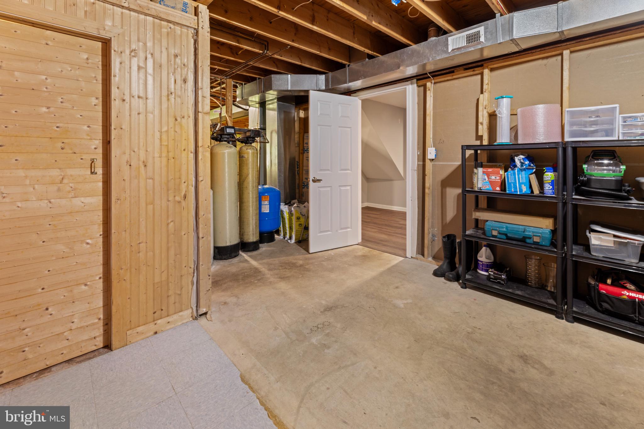 BROWN & HOOFF - Residential