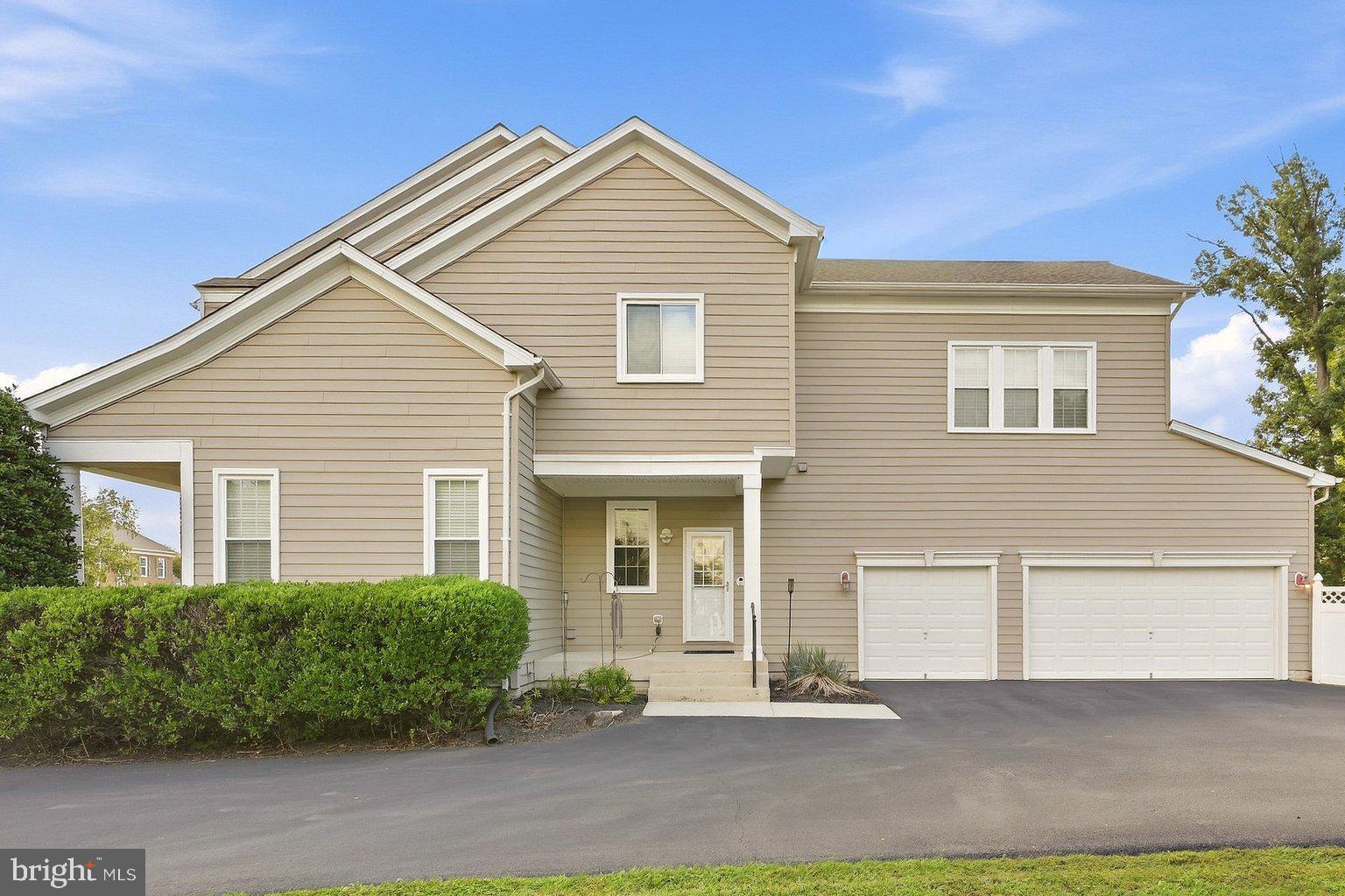 43483 SAVOY WOODS COURT