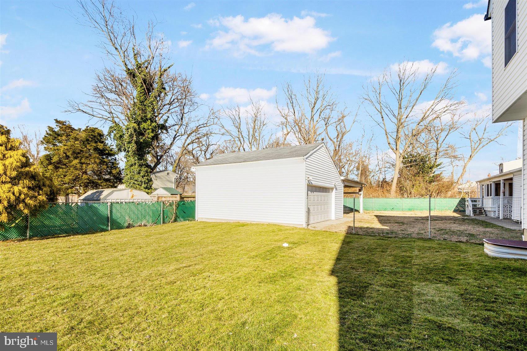 FERNDALE - Residential