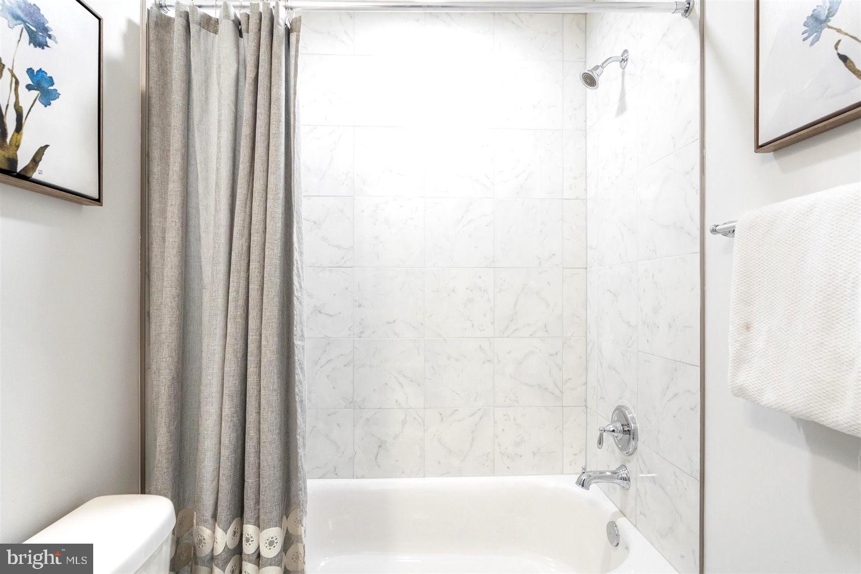 FERNDALE - Residential