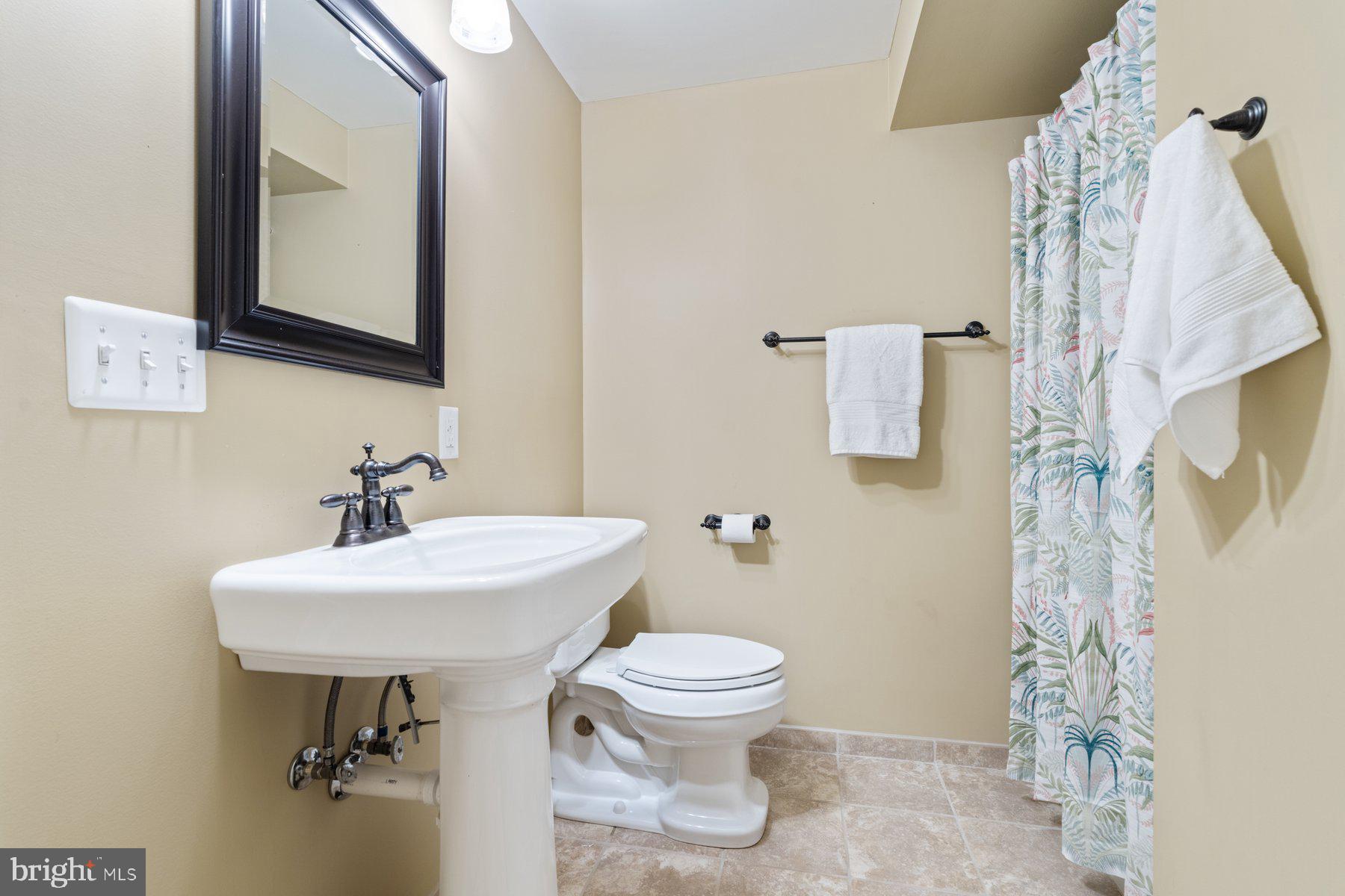 RIVERDALE PARK - Residential