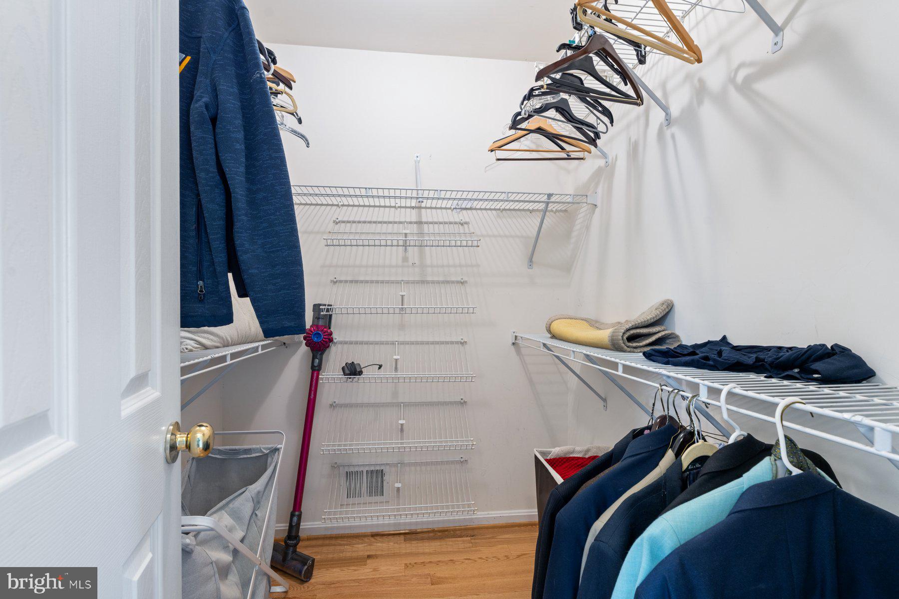 RIVERDALE PARK - Residential