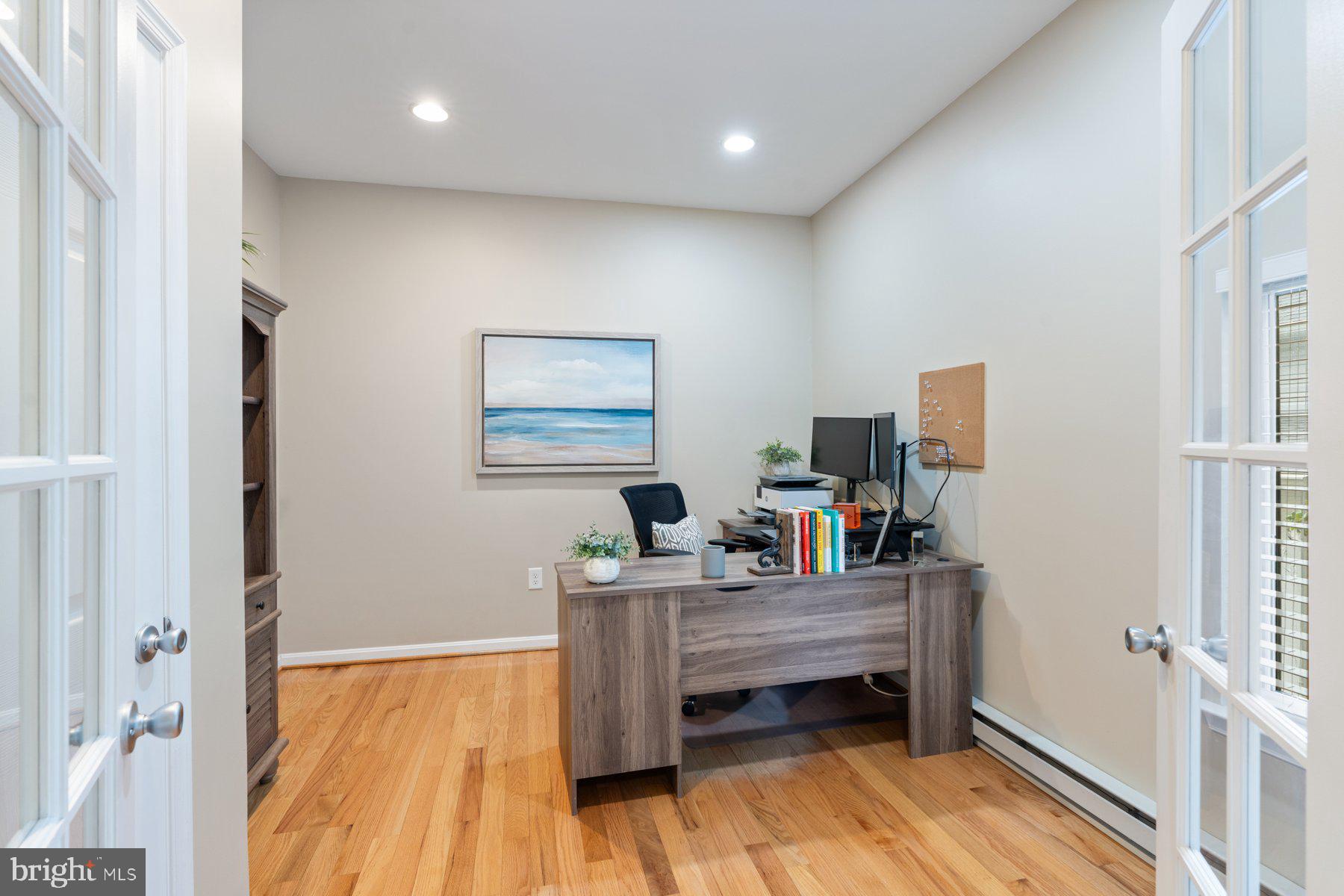 RIVERDALE PARK - Residential