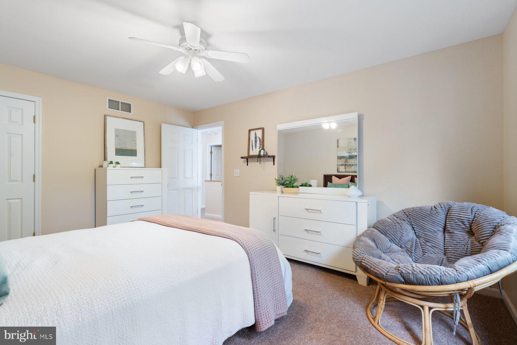 RIVERDALE PARK - Residential